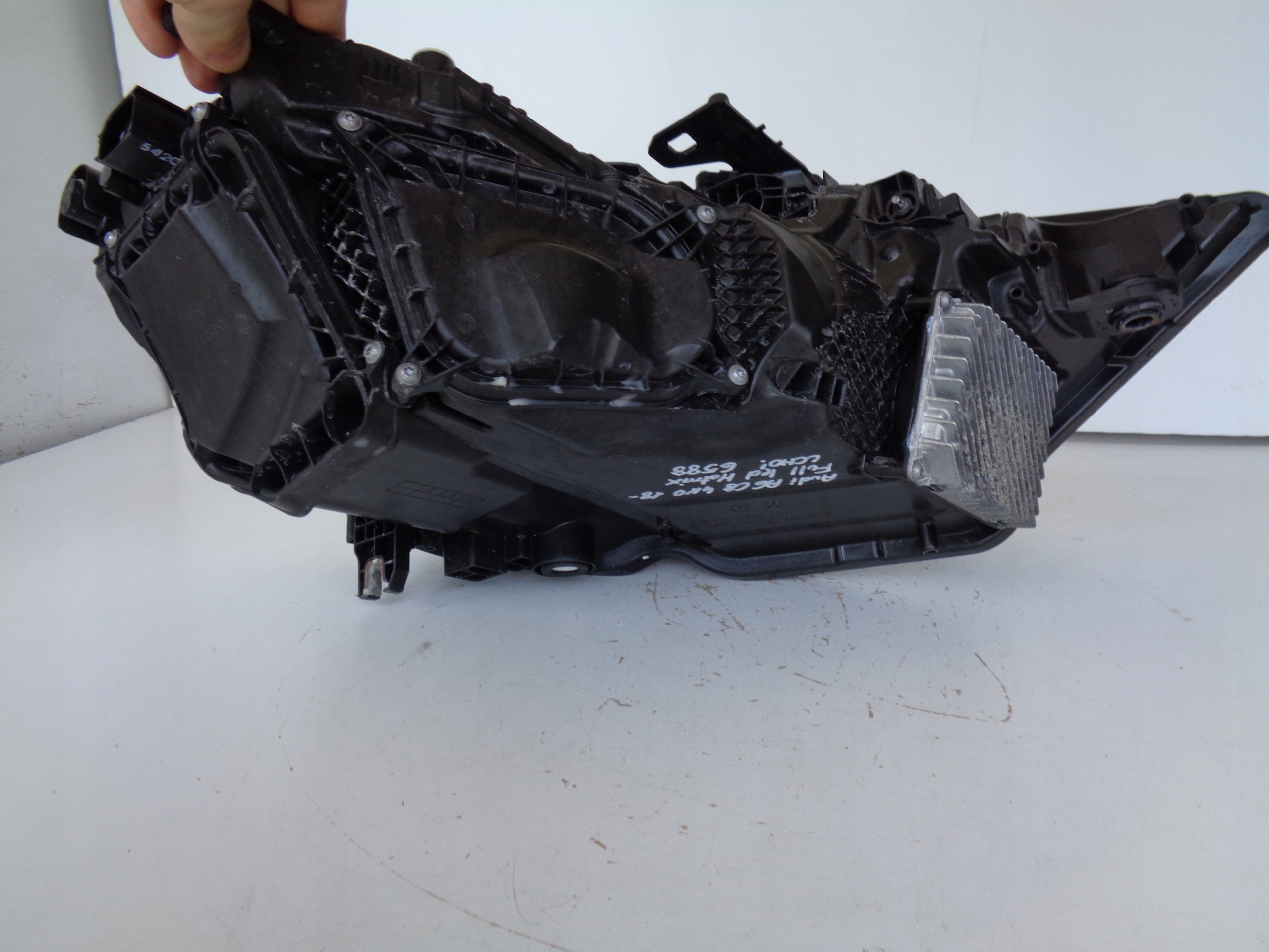 ĽAVÉ SVETLO AUDI A6 C8 4K 4K0 18- FULL LED MATRIX