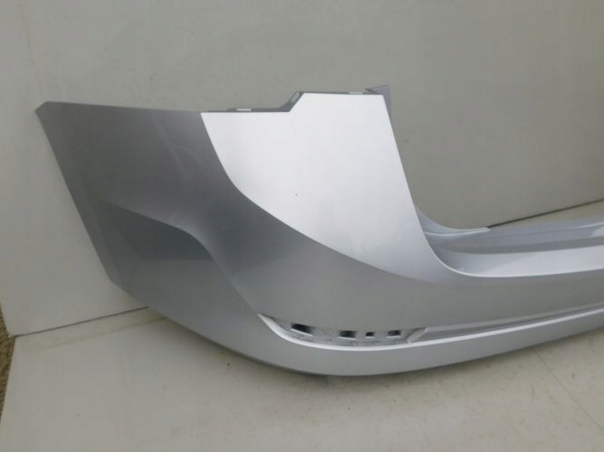 SKODA OCTAVIA IV KOMBI 19- ZADNÝ NÁRAZNÍK