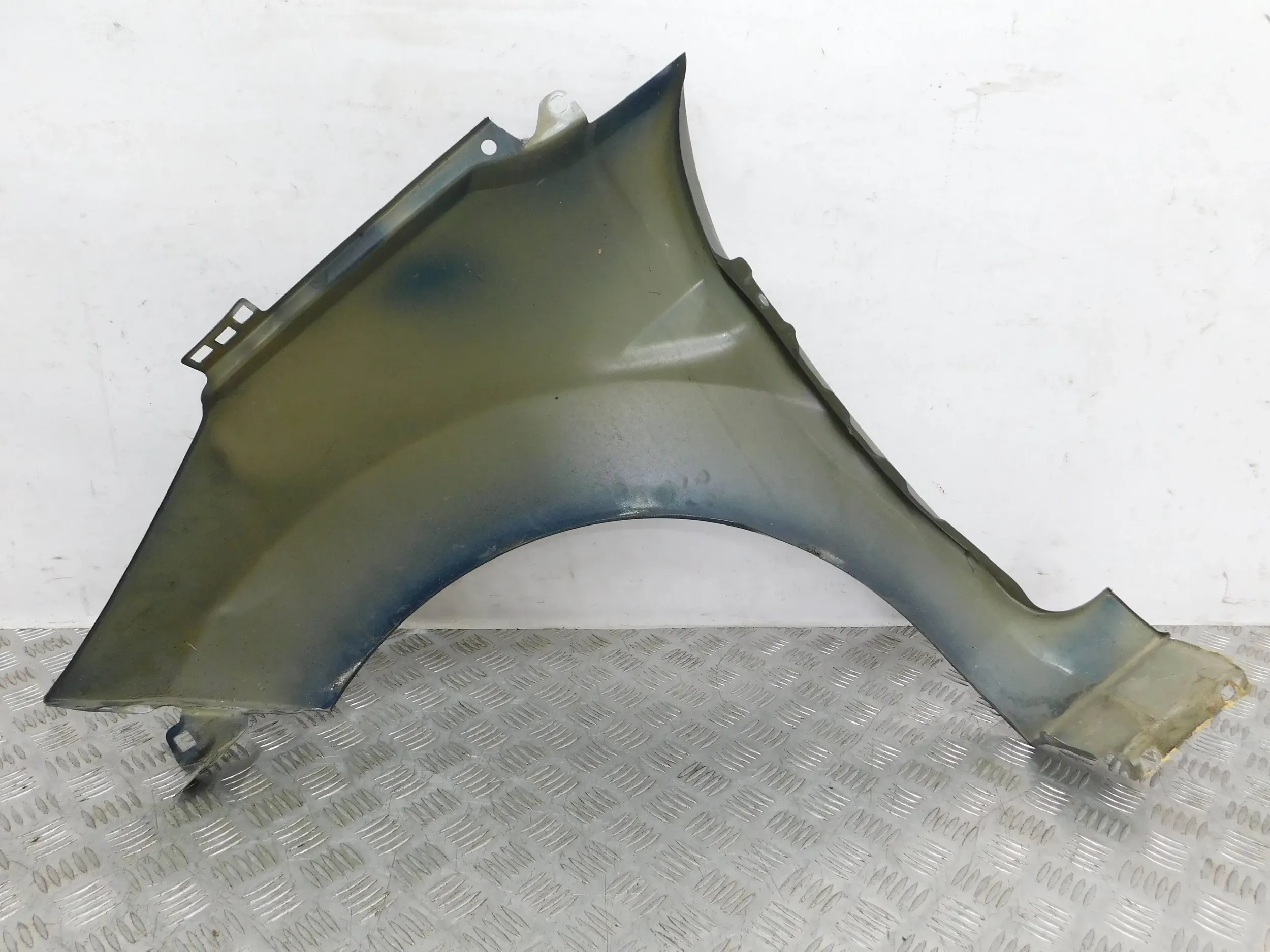 BLATNIK PREDNÝ PRAVY FORD FIESTA MK7 LIFT 12-
