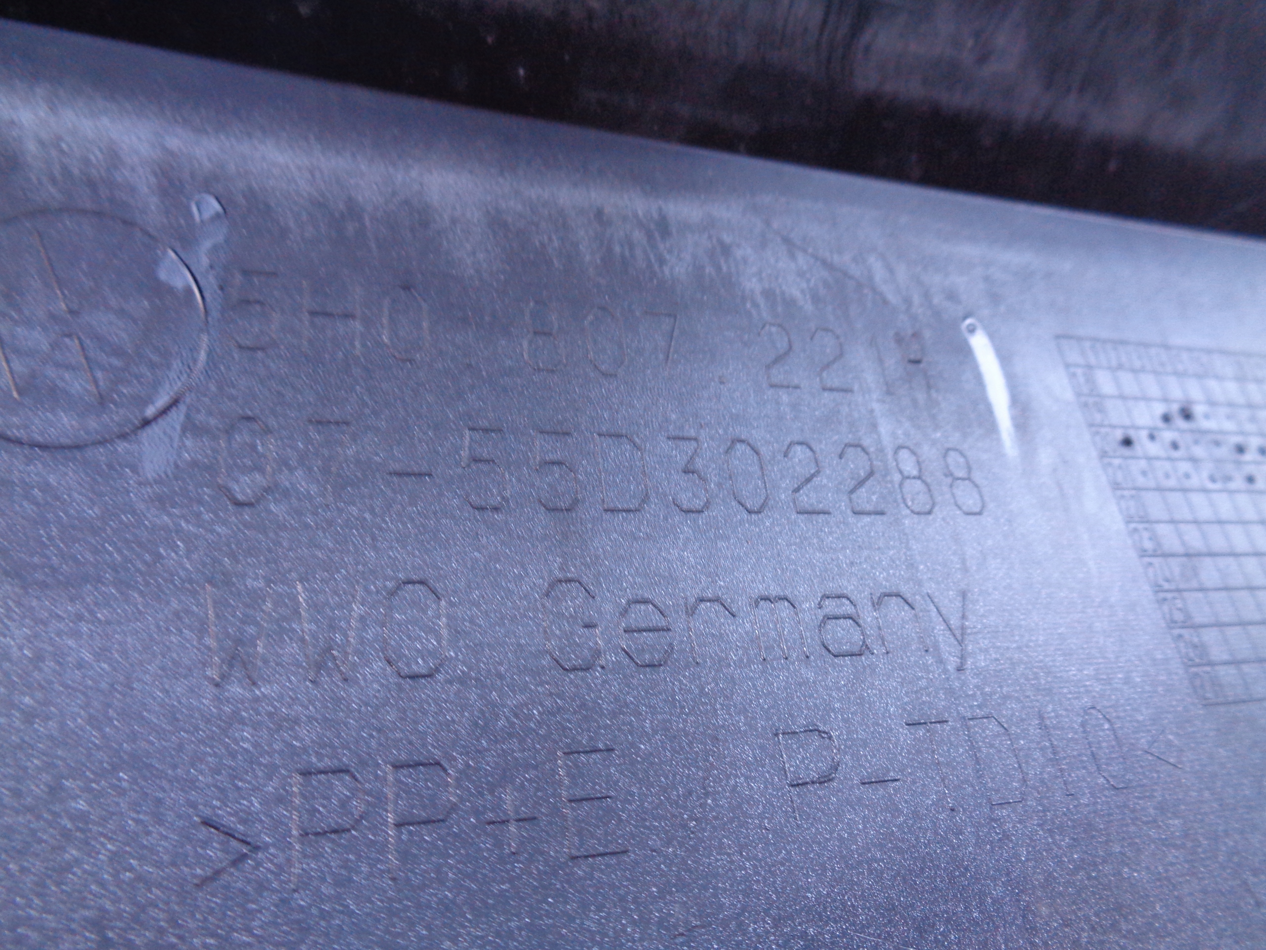 PREDNÝ NÁRAZNÍK VW GOLF VIII 8 5H 5H0 20- NR 37691