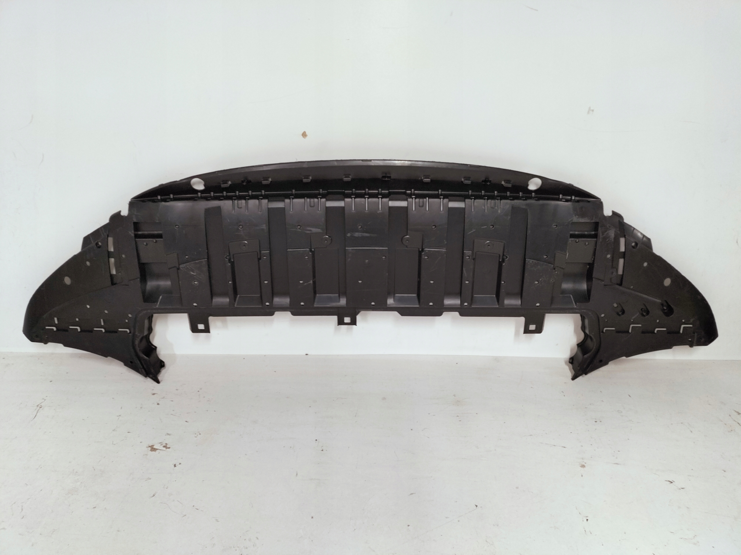 KRYT POD NÁRAZNÍK VOLVO V90 II 16- CROSS
