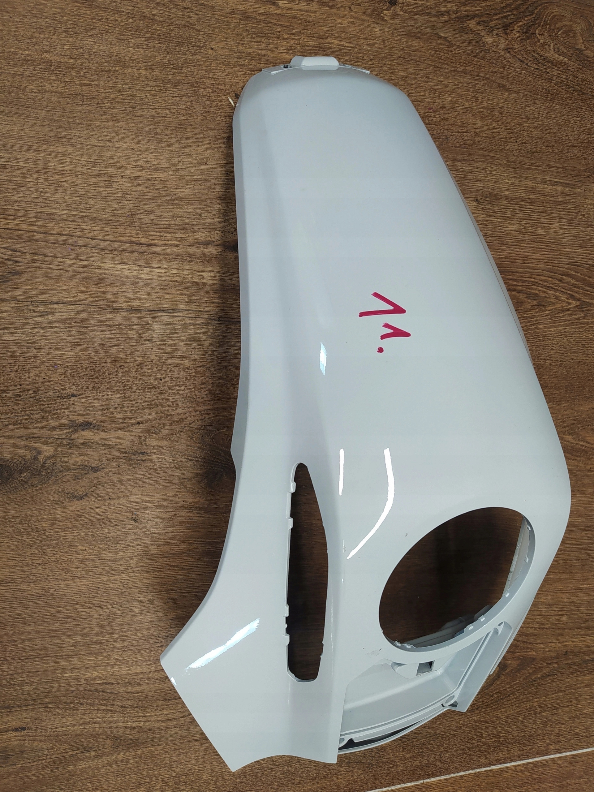 BMW K51 KRYT PALIVOVEJ NÁDRŽE 8561761