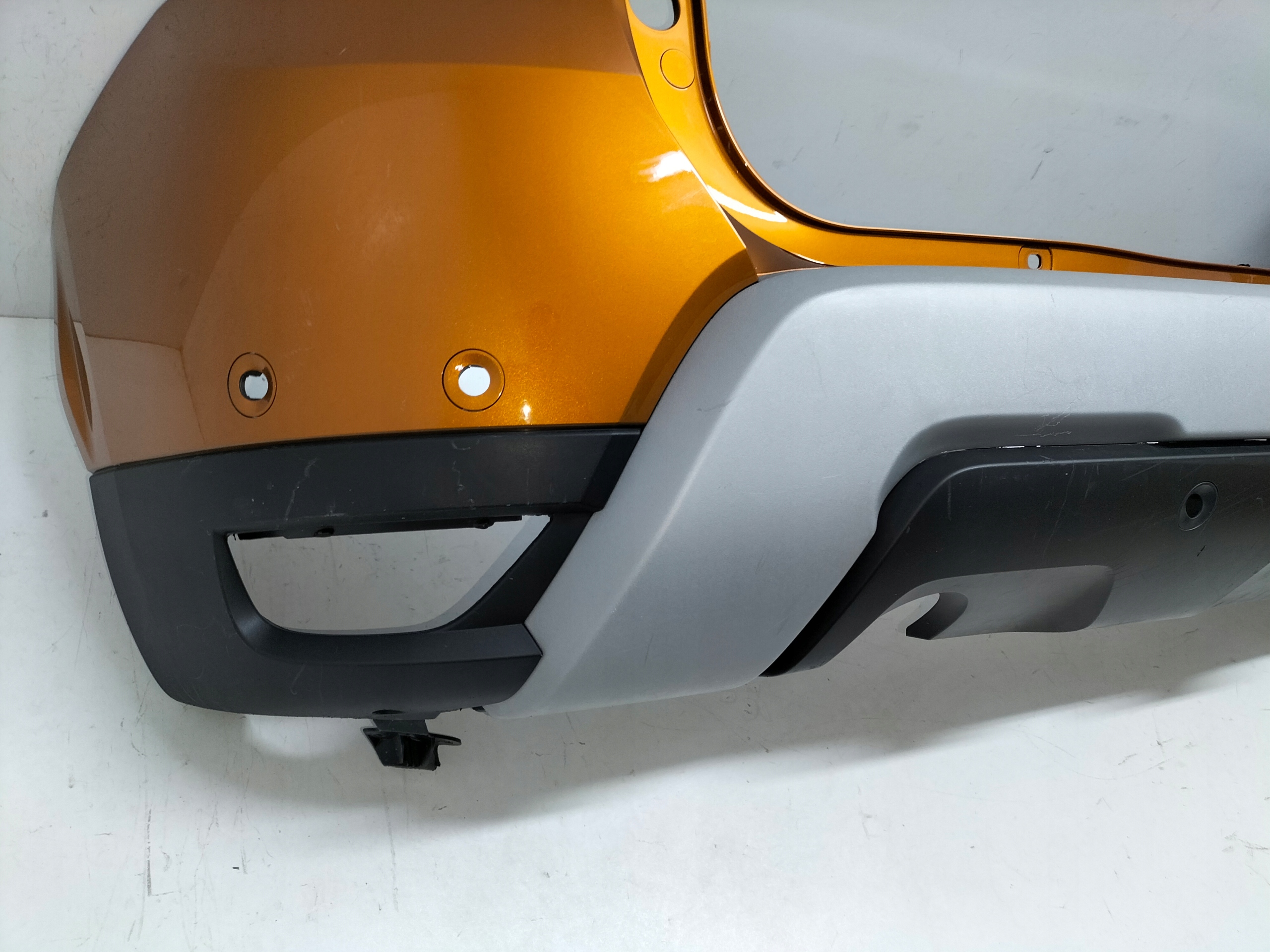 ZADNÝ NÁRAZNÍK DACIA DUSTER II 17-