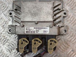 RIADIACA JEDNOTKA MOTORA FORD FIESTA MK7 1.25 AV21-12A650-CD RIADIACA JEDNOTKA MOTORA FORD FIESTA MK7 1.25 AV21-12A650-CD