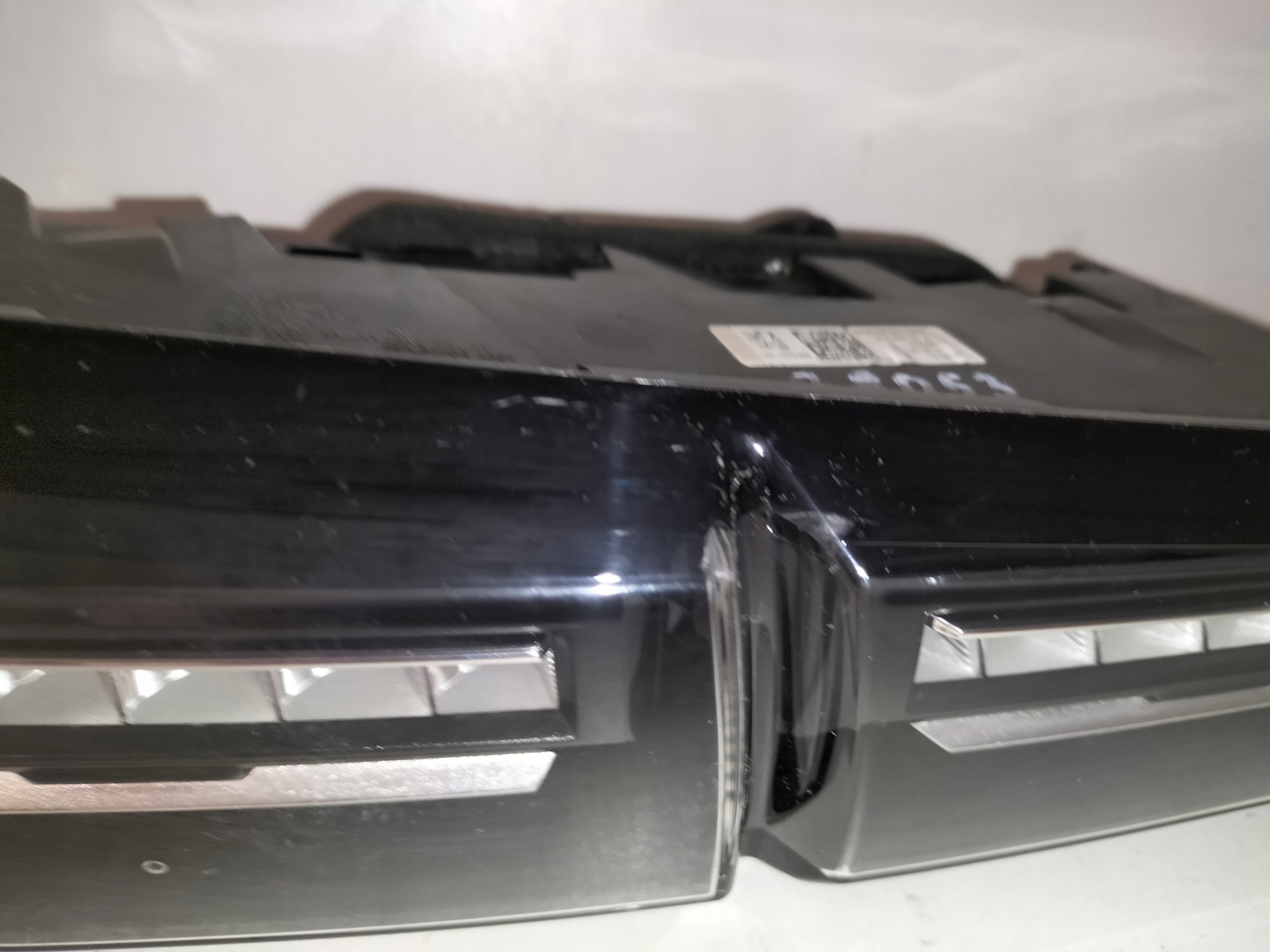 LAVE ZADNE SVETLO PEUGEOT 308 III T10 21-