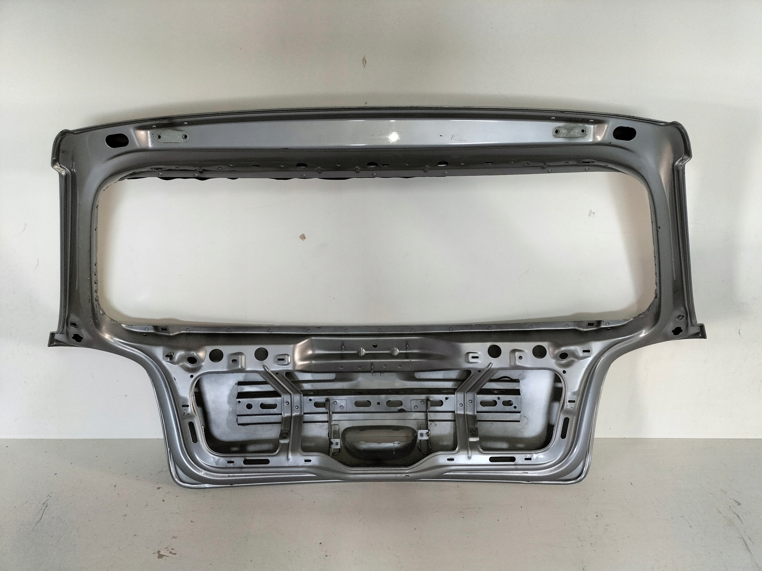 ZADNÁ KAPOTA VW POLO 4 IV 02-09