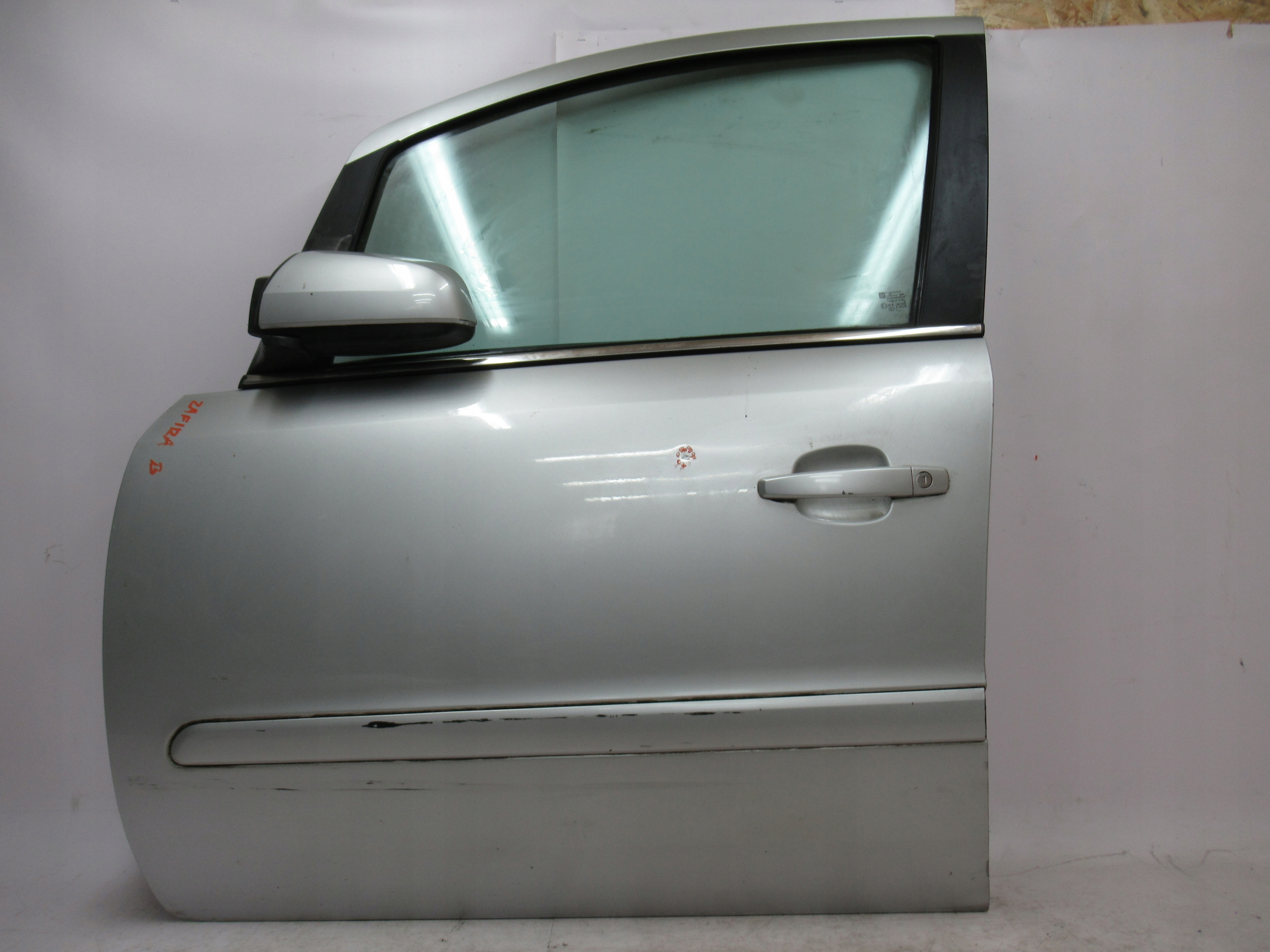 ĽAVÉ PREDNÉ DVERE OPEL ZAFIRA B