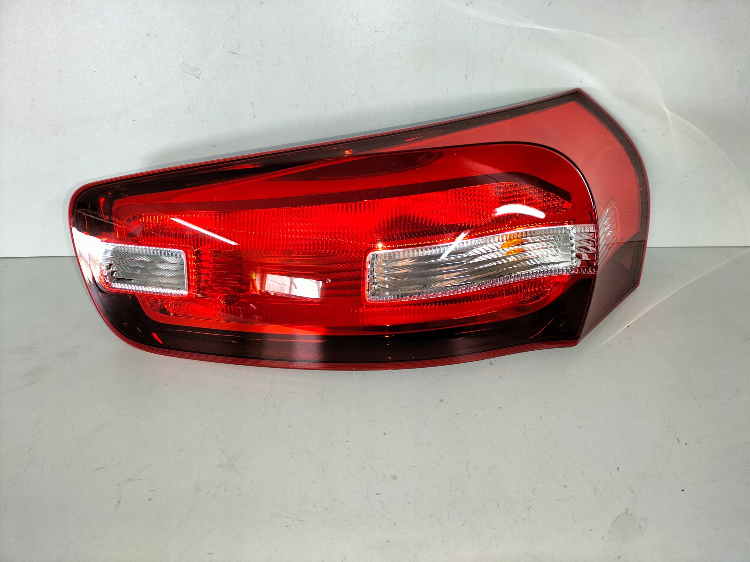 PRAVE ZADNE SVETLO CITROEN C4 PICASSO II 13-16