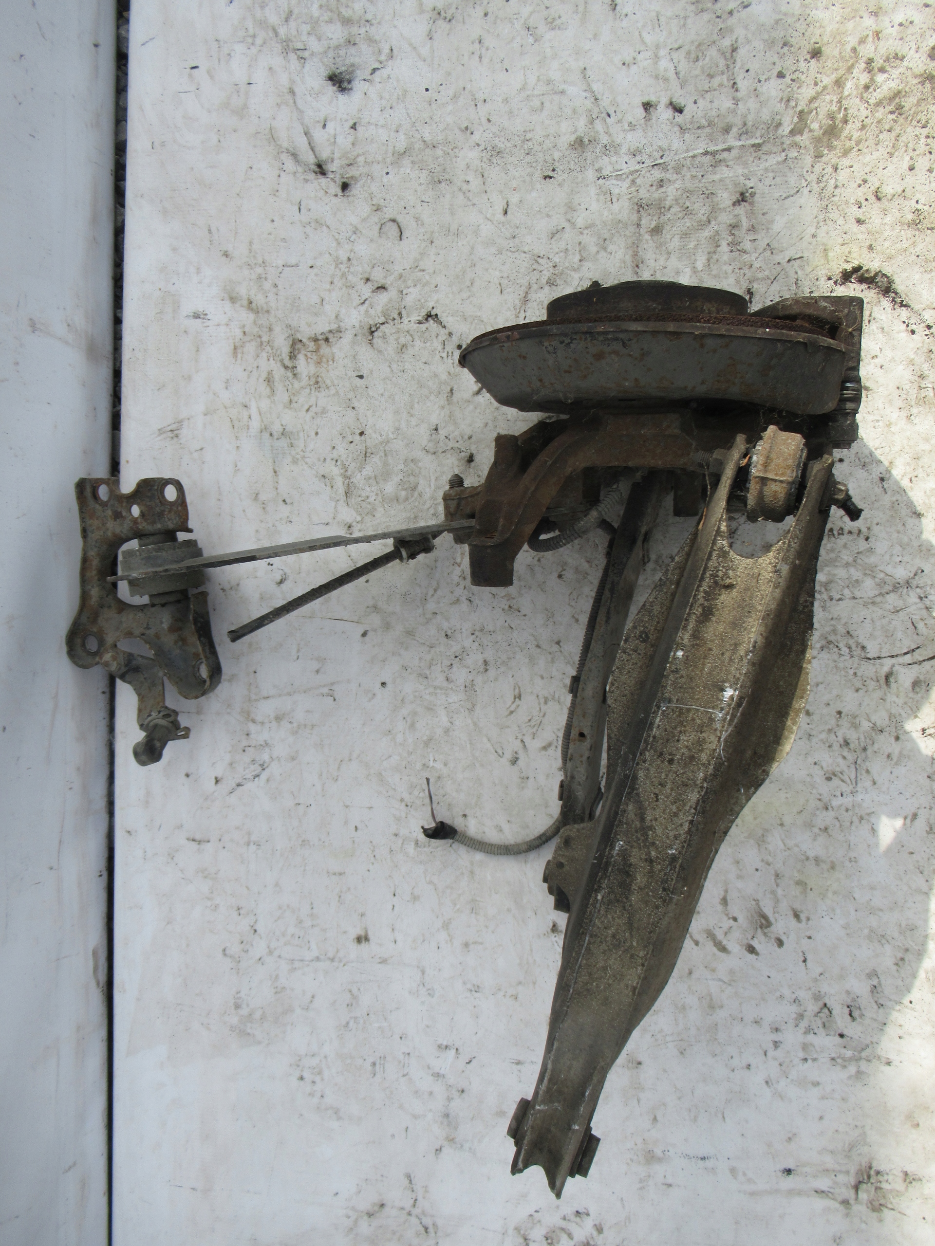 OTOC LAVE ZADNE RAMENO FIAT CROMA 05-