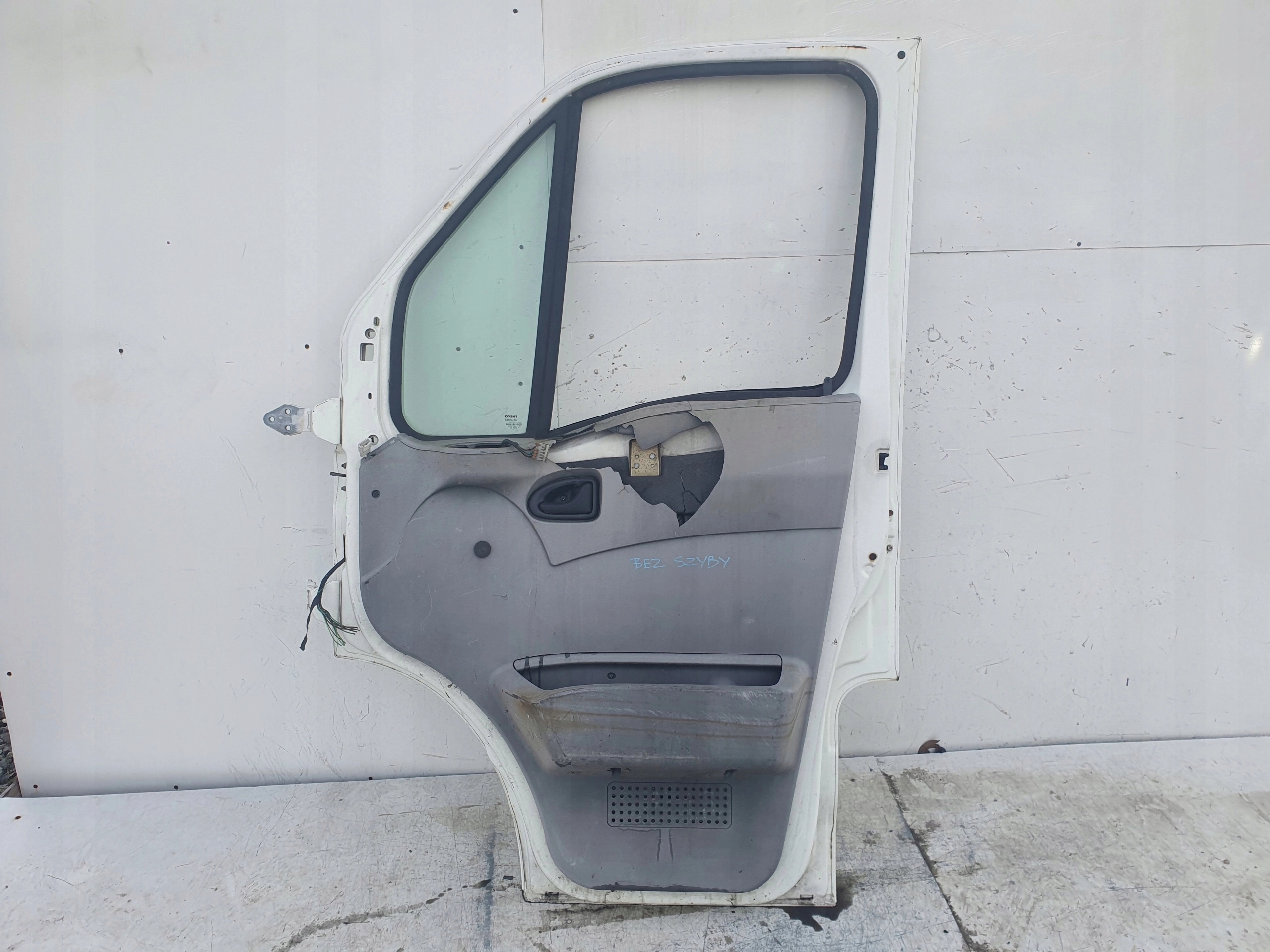 IVECO DAILY 99-012 PRAVE PREDNE DVERE