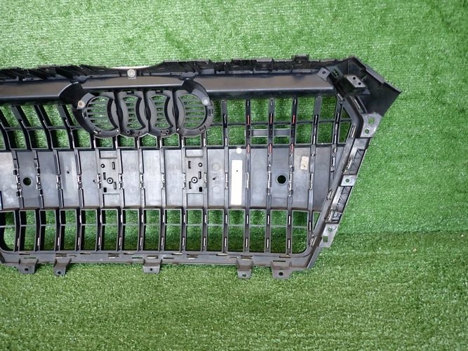 AUDI A4 B9 ALLROAD 15-19 MRIEZKA LISTA 8W0853651R