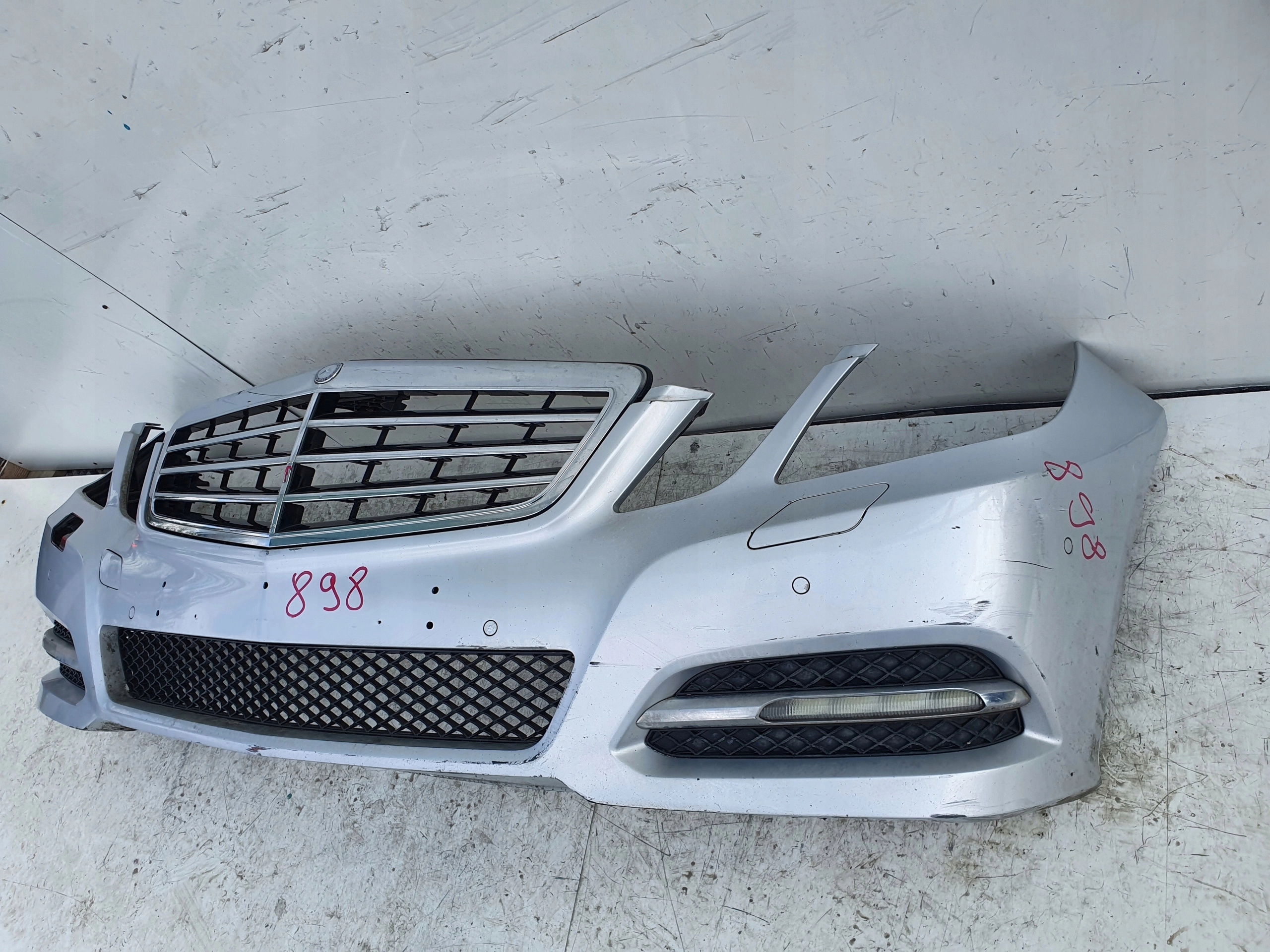 MERCEDES W212 E KLASA AVANTGARDE PREDNÝ NÁRAZNÍK