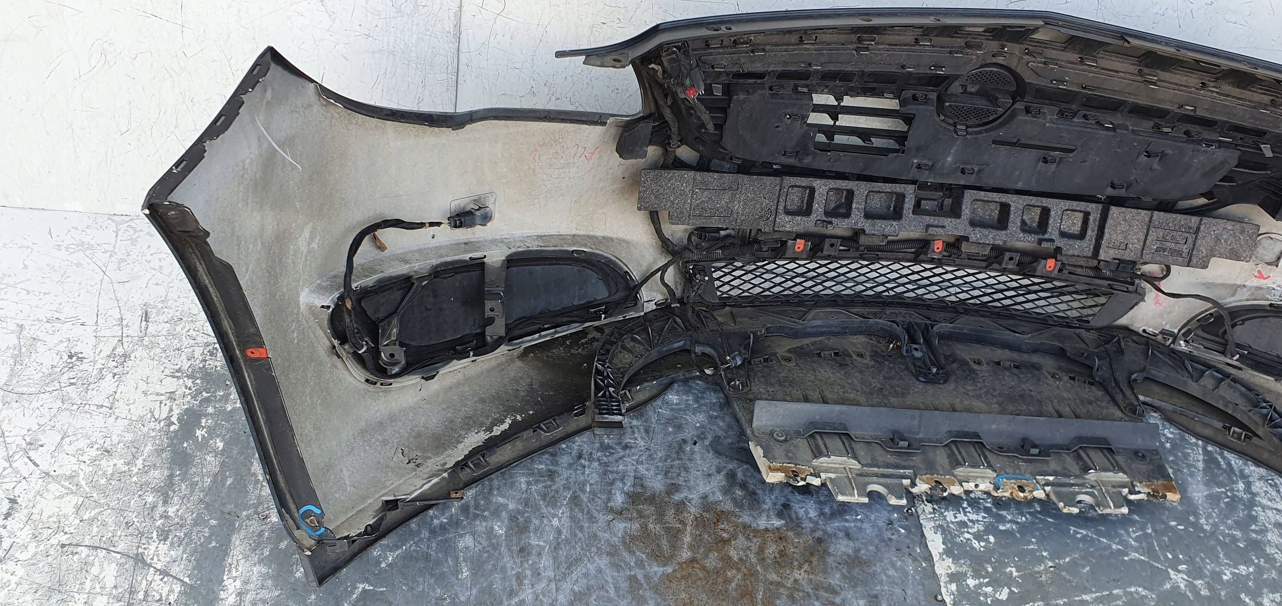 Opel Insignia A LIFT PDC PREDNÝ NÁRAZNÍK 22787147