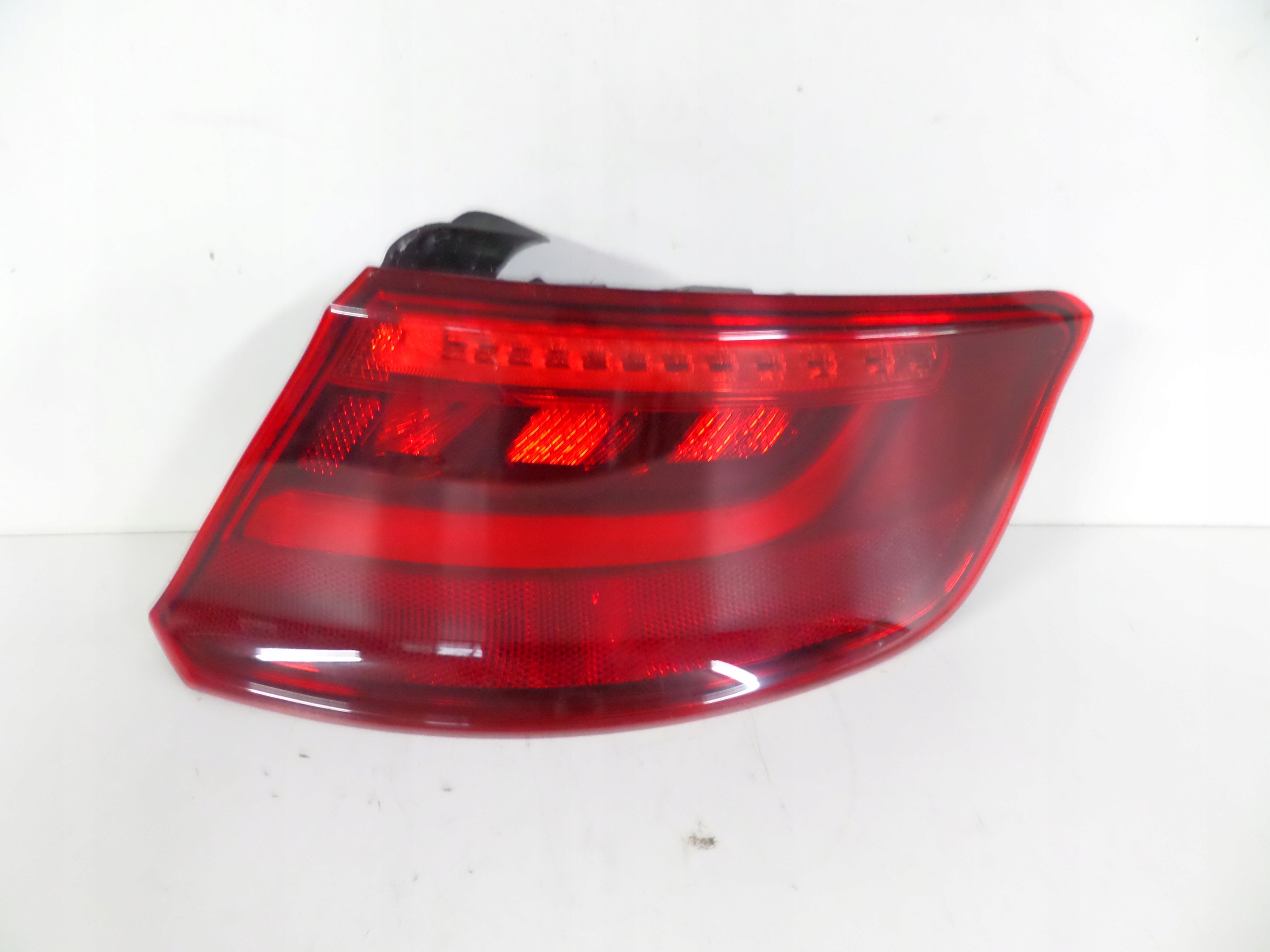 PRAVE ZADNE SVETLO AUDI A3 8V 12- SPORTBACK