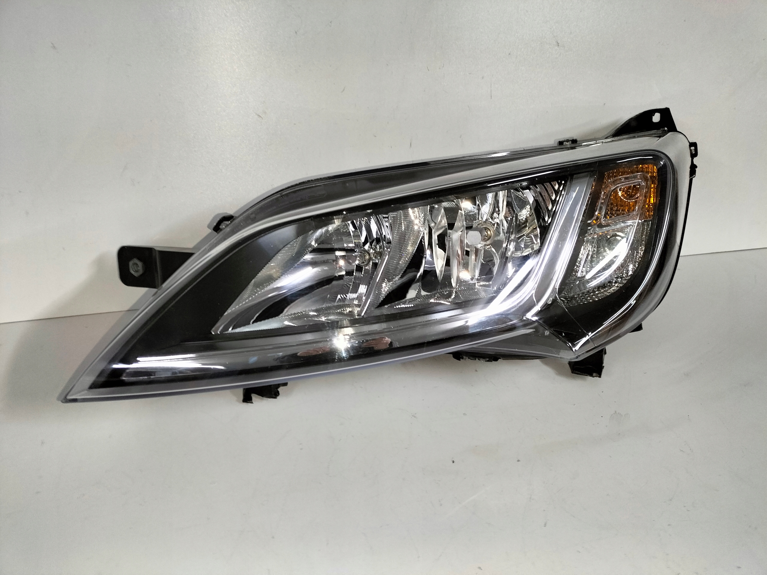 LAVE PREDNE SVETLO FIAT DUCATO PEUGEOT BOXER III LIFT 14-