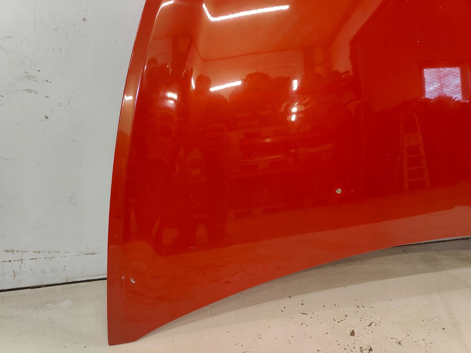 Renault clio III 05-12 PREDNÁ KAPOTA