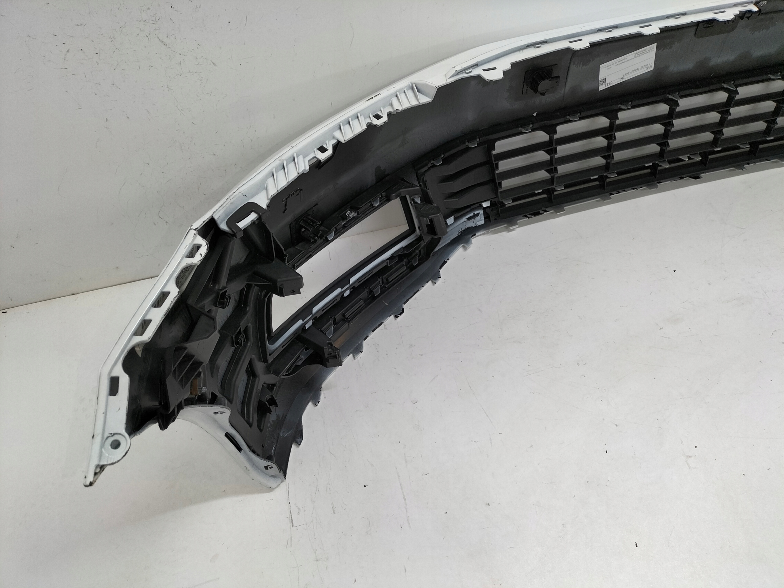 PREDNÝ NÁRAZNÍK VW TOURAN III 15-