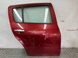 PRAVE ZADNE DVERE DACIA SANDERO I 08- PRAVE ZADNE DVERE DACIA SANDERO I 08-