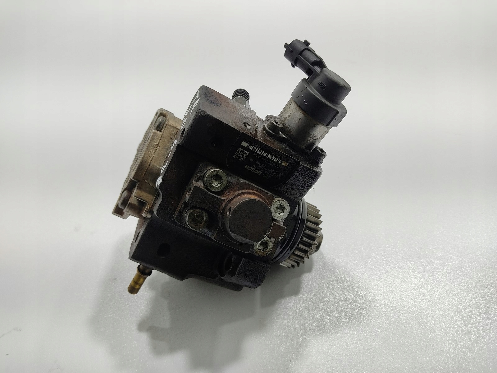VSTREKOVACIE ČERPADLO TRAFIC II VIVARO A 2.0 DCI 8200690744 0445010170 2006-2008