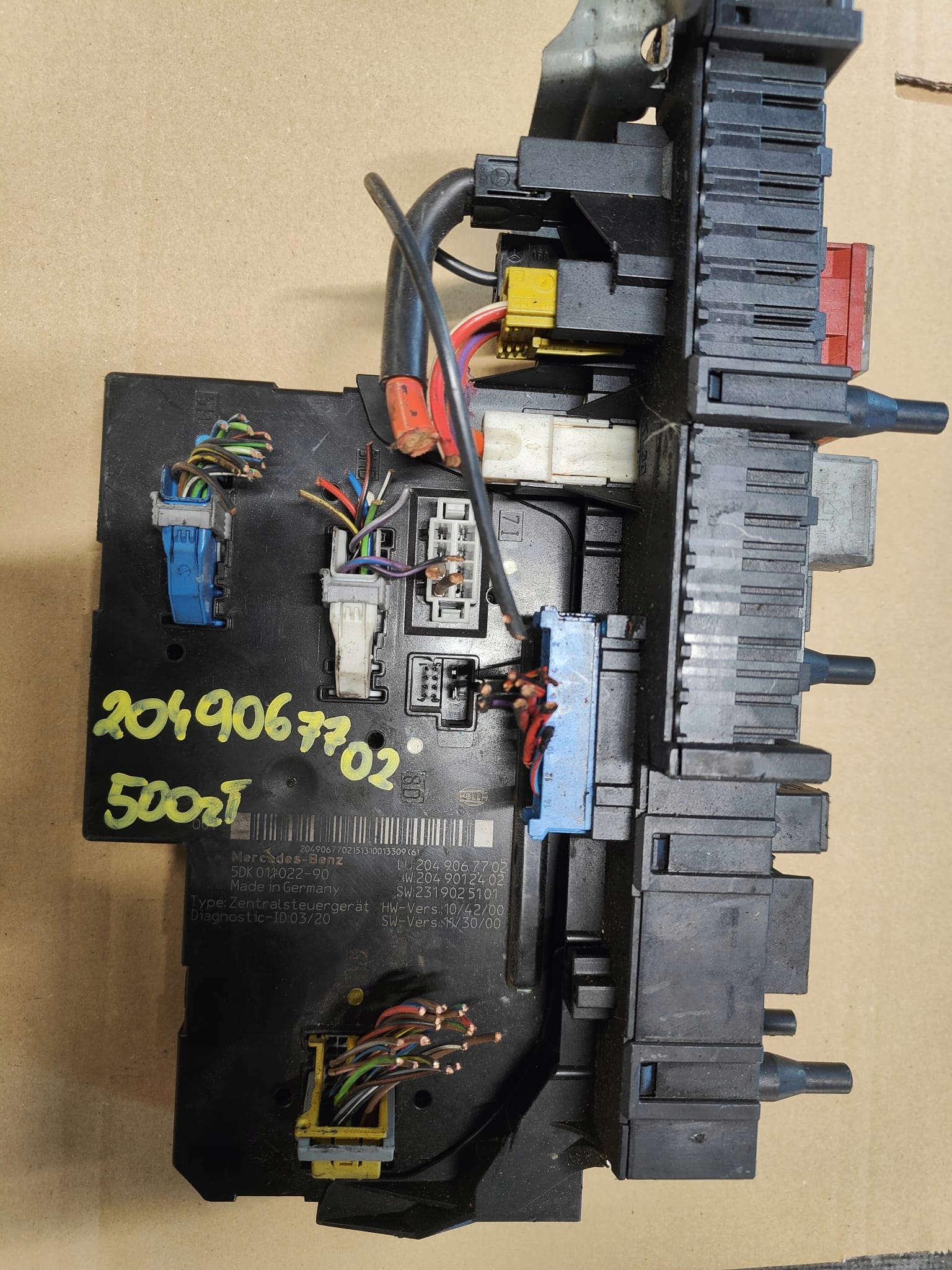 MERCEDES w204 oe 2049067702 MODUL KOMFORTU SKRINKA SAM