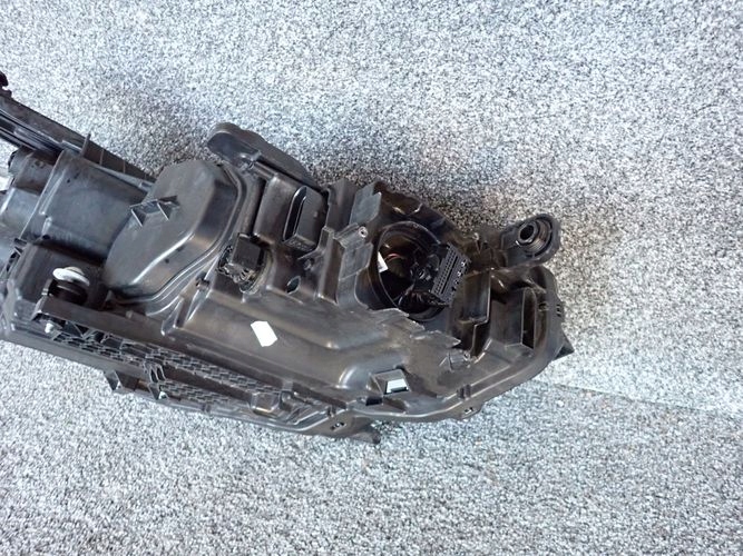 VW PASSAT  B8 FULL LED 14- LAVE PREDNE SVETLO