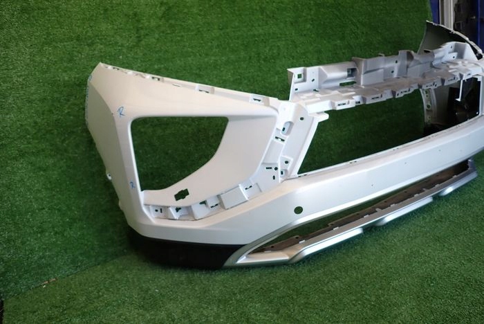 MITSUBISHI ECLIPSE CROSS 17- PREDNÝ NÁRAZNÍK