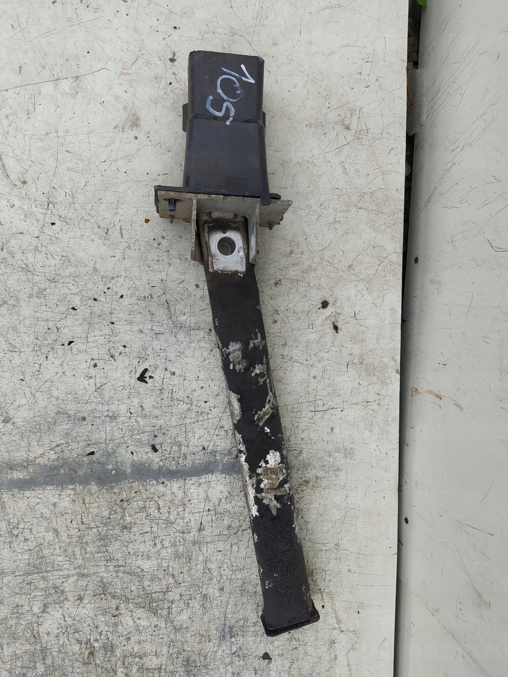 PEUGEOT 3008 LAVA ABSORBER NARAZU 9682791480