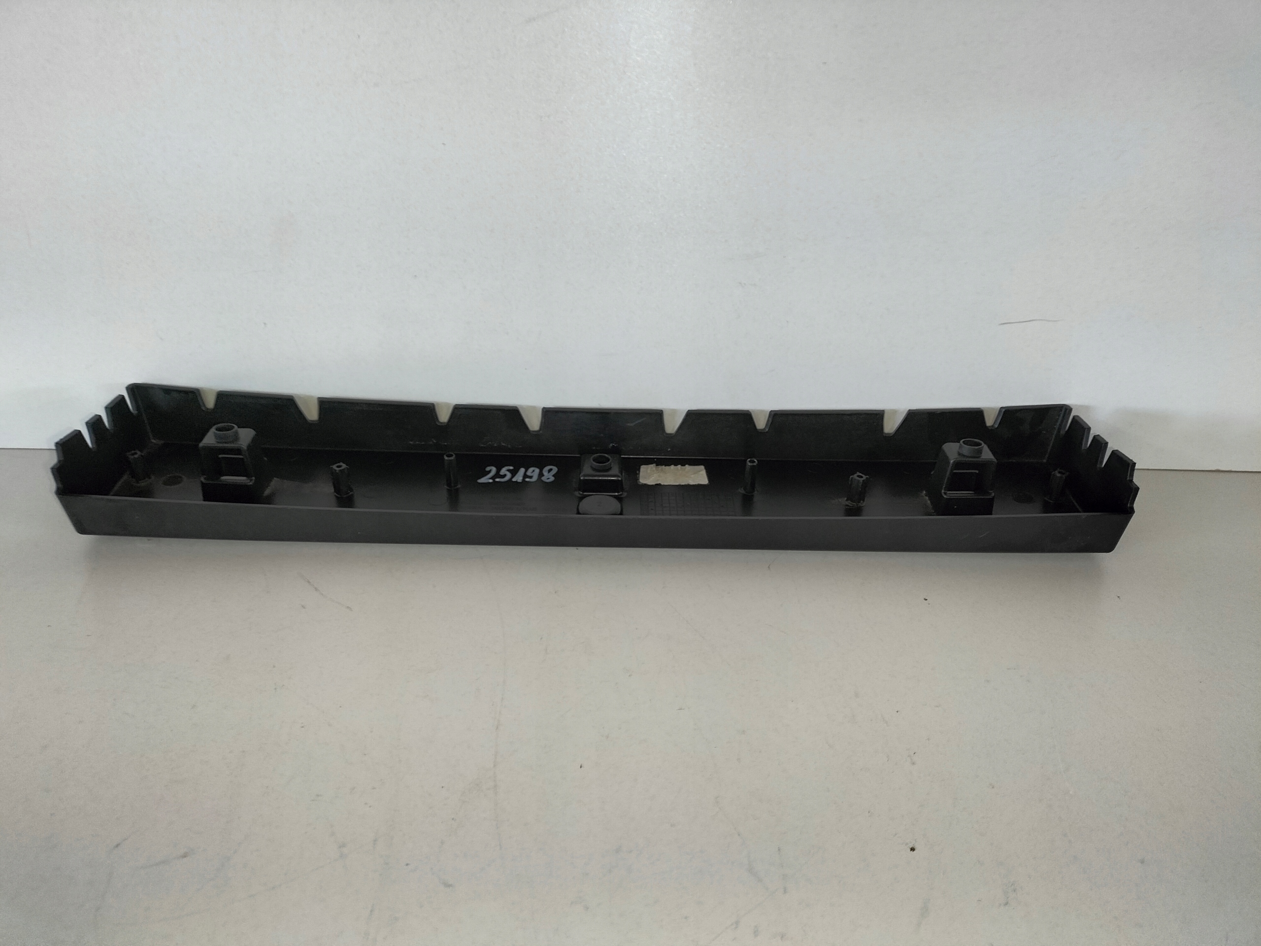 LISTA POD PREDNU SPZ HYUNDAI I30 III 17-