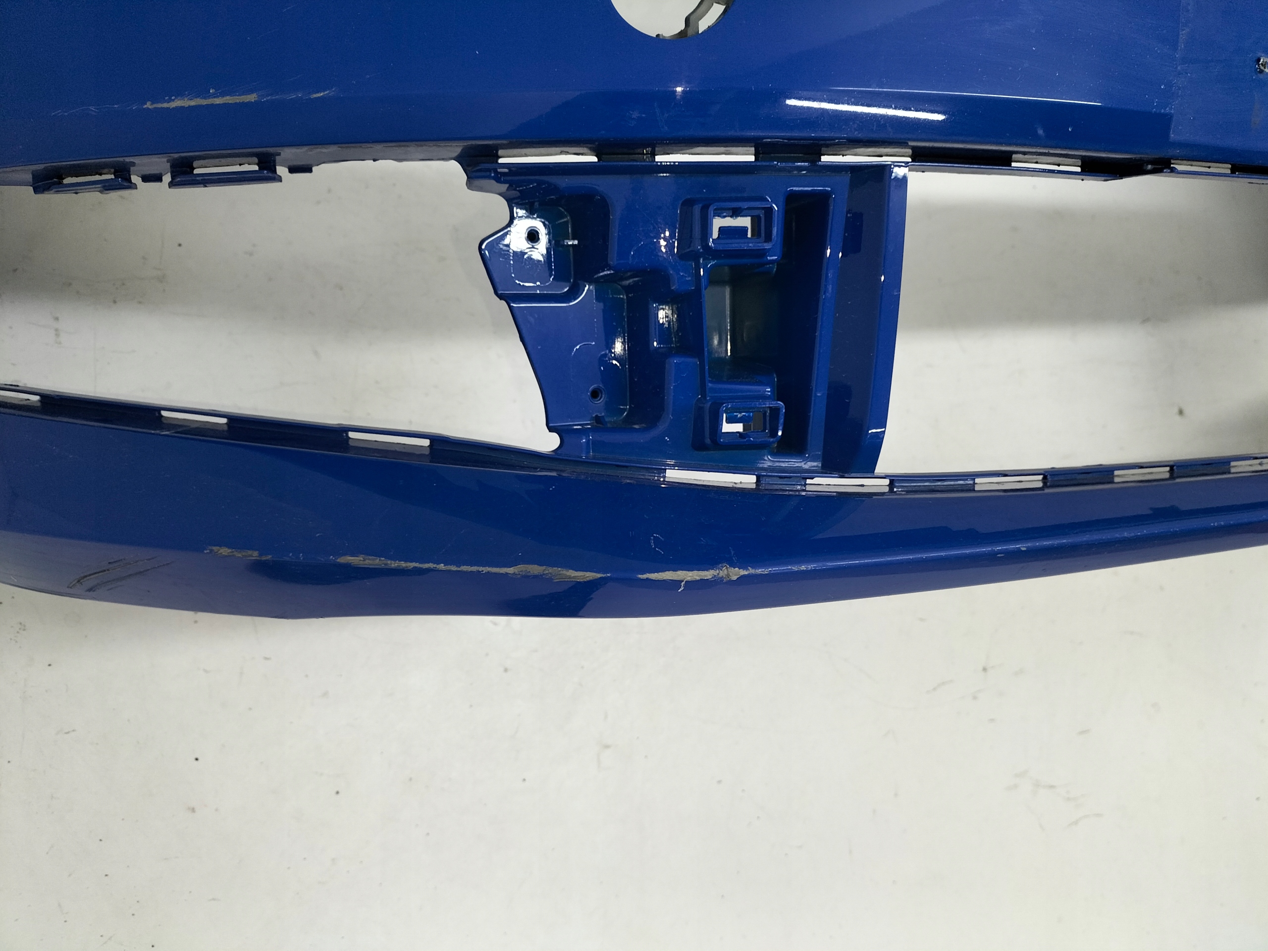 PREDNÝ NÁRAZNÍK SKODA FABIA III LIFT 18-