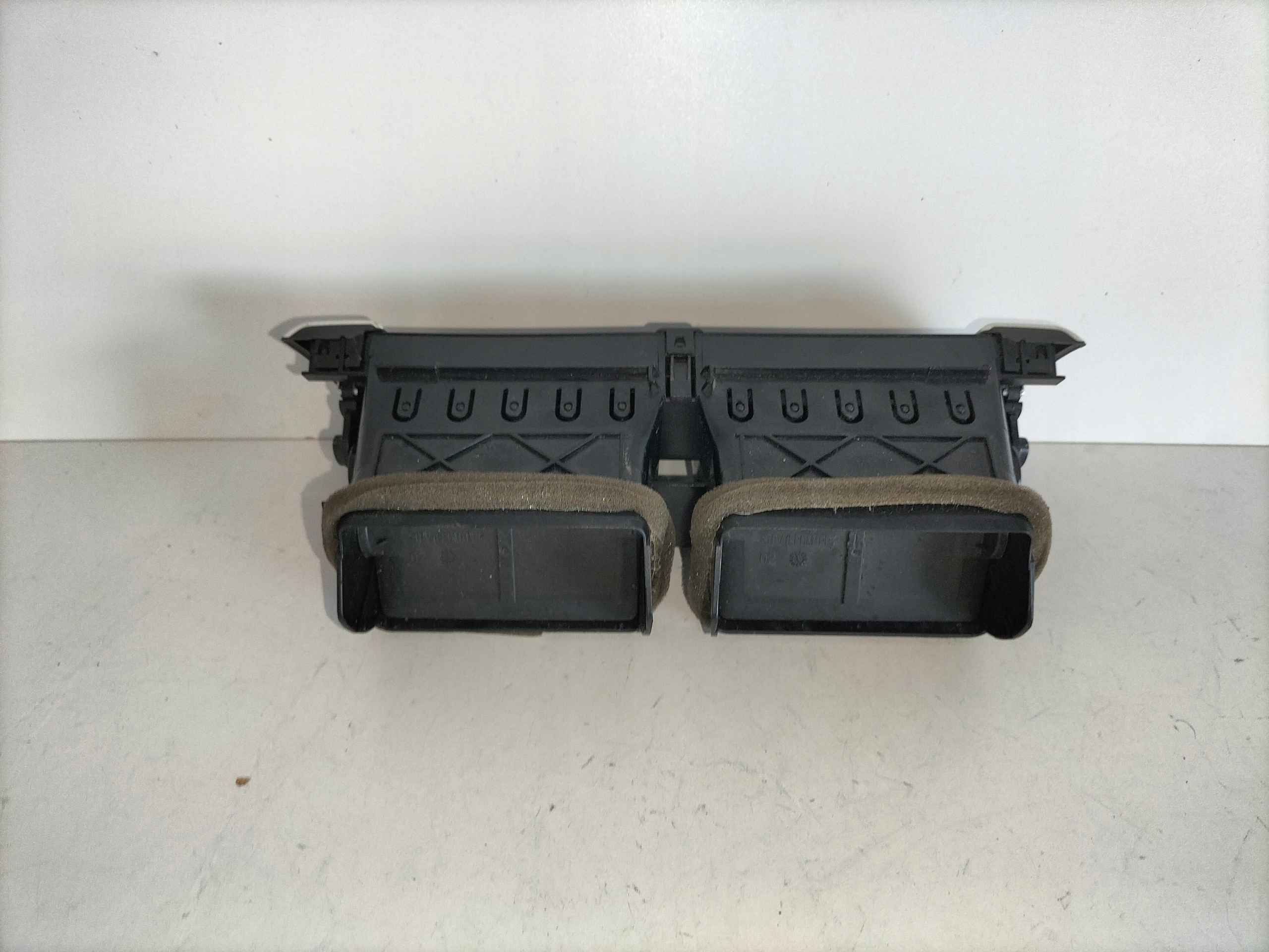 VYDUCH KURENIA RANGE ROVER EVOQUE L538 15-