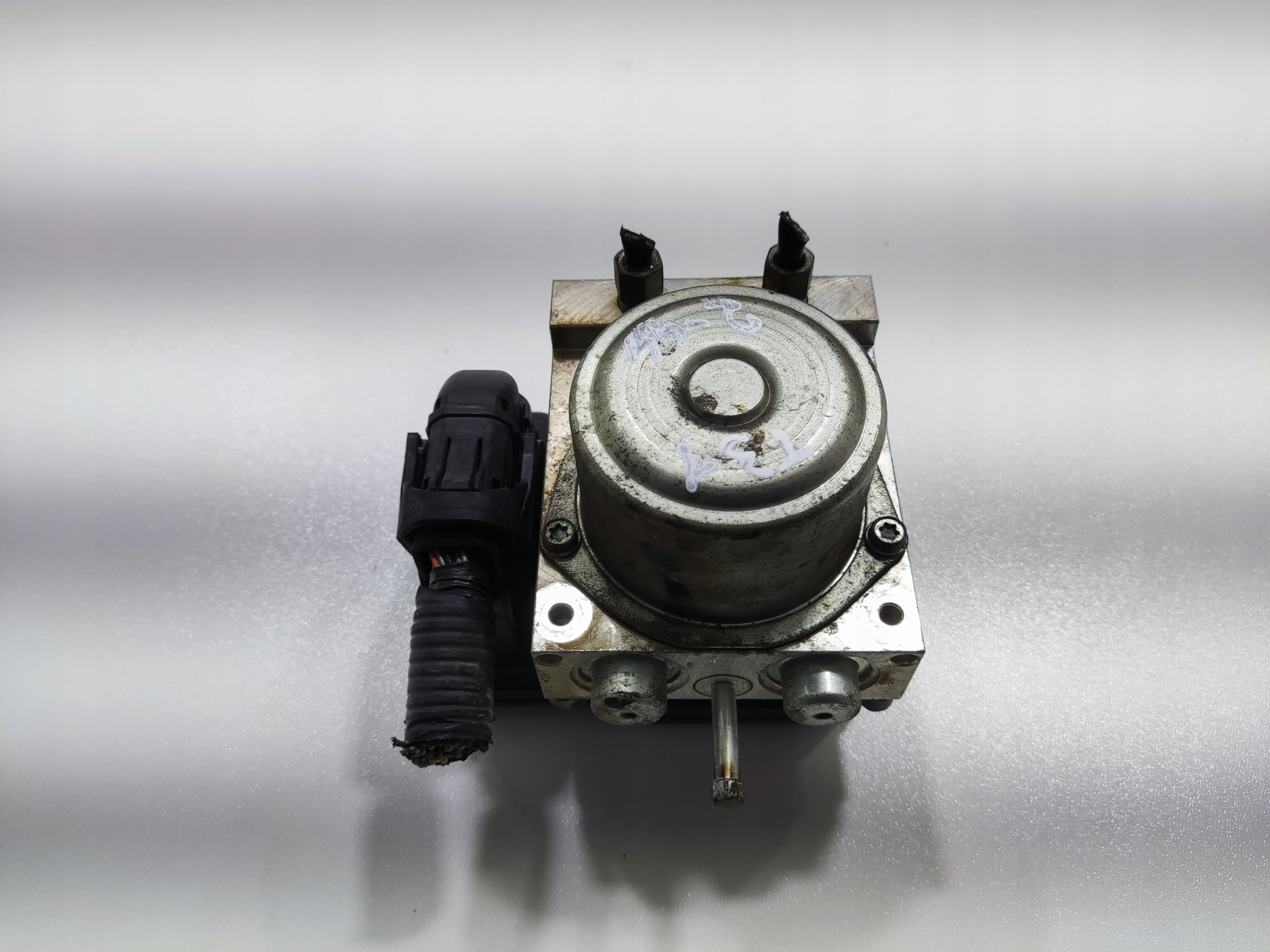 RIADIACA JEDNOTKA KOCKA ABS NISSAN X-TRAIL II T31 2008-2014 47660-JH24D