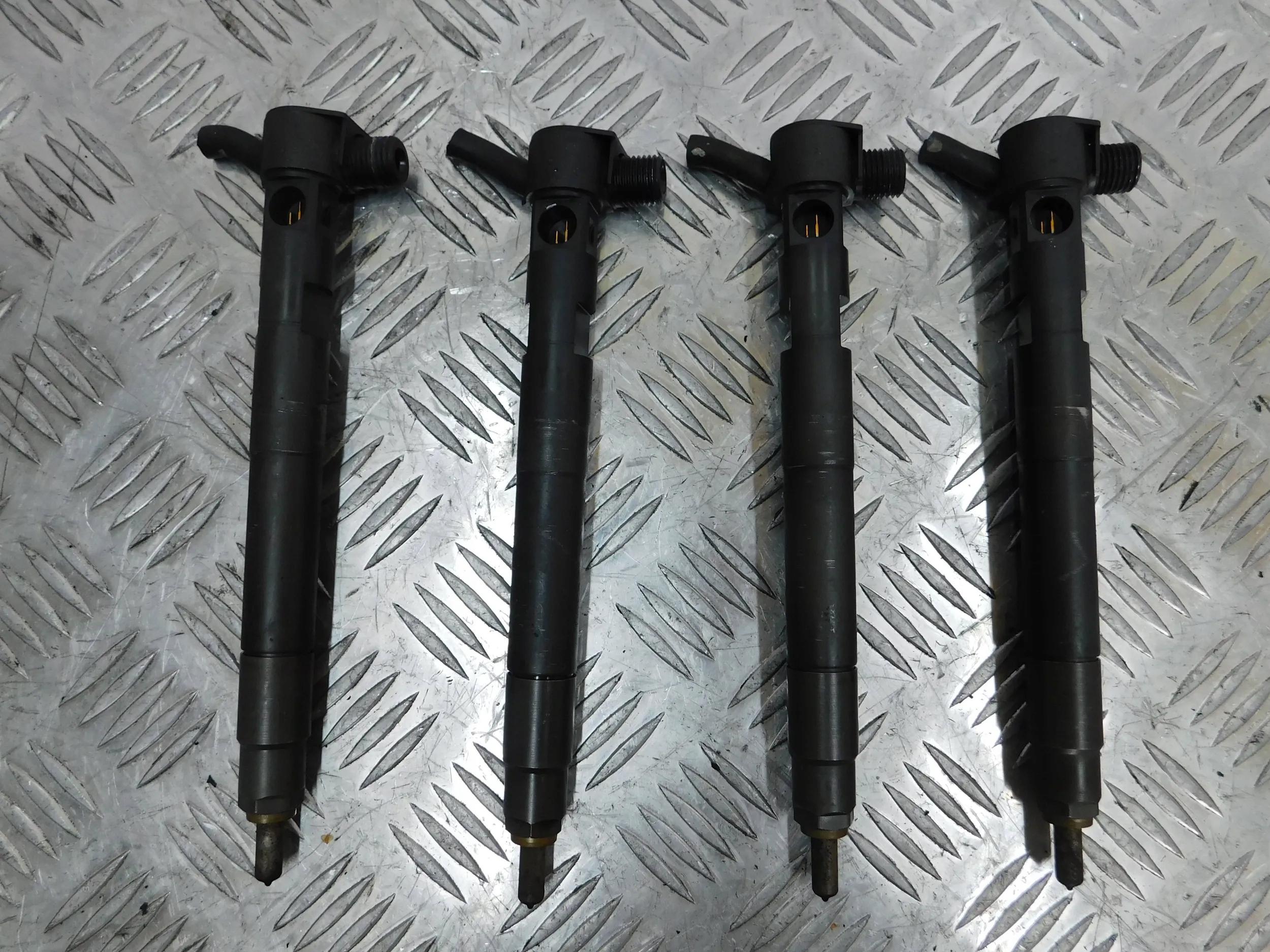 VSTREKOVACIA TRYSKA VSTREKOVACIE TRYSKY 25183185 2.0 CHEVROLET ORLANDO