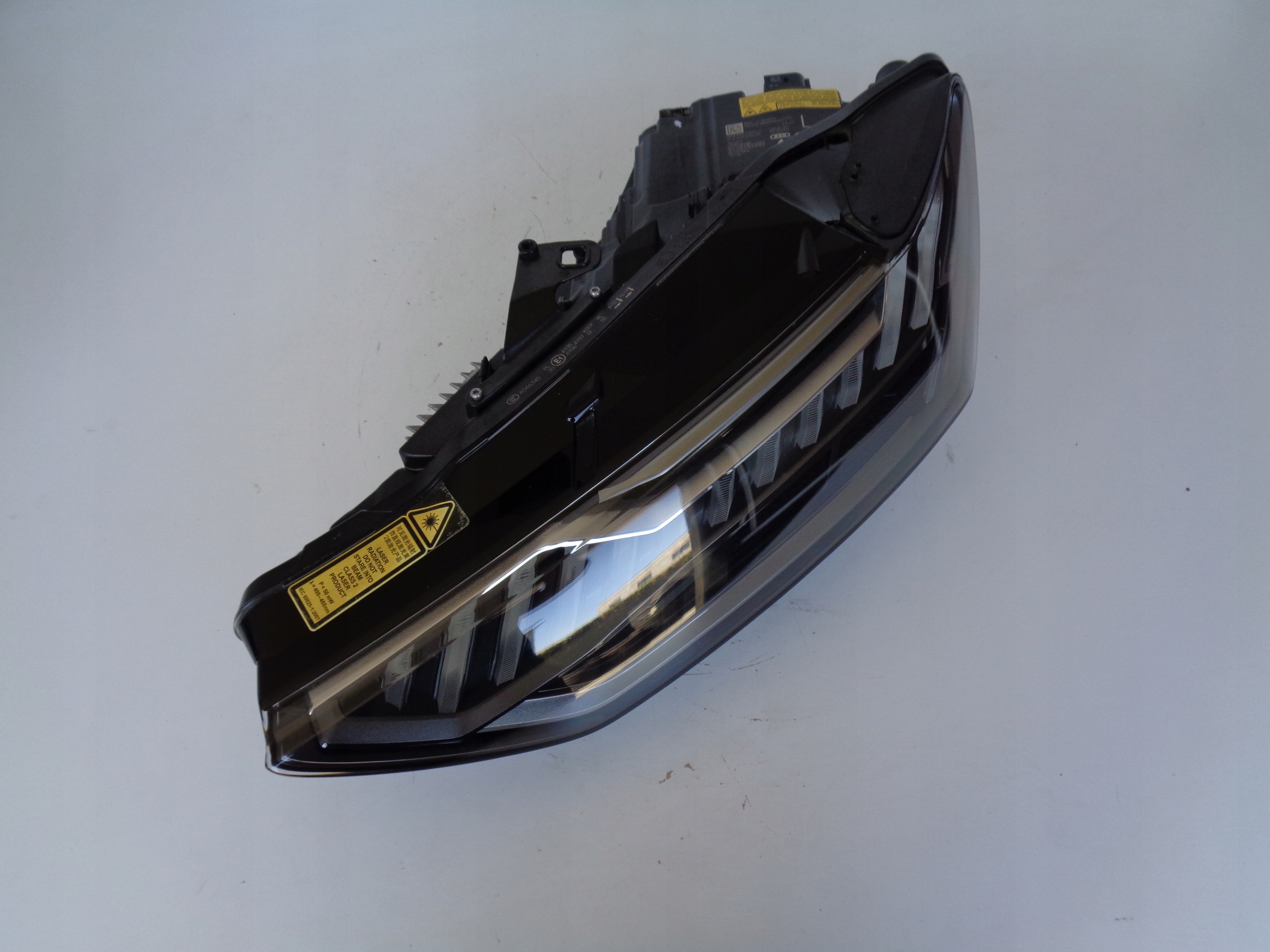 ĽAVÉ SVETLO AUDI A7 4K8 RS6 C8 RS7 18- LASER LED