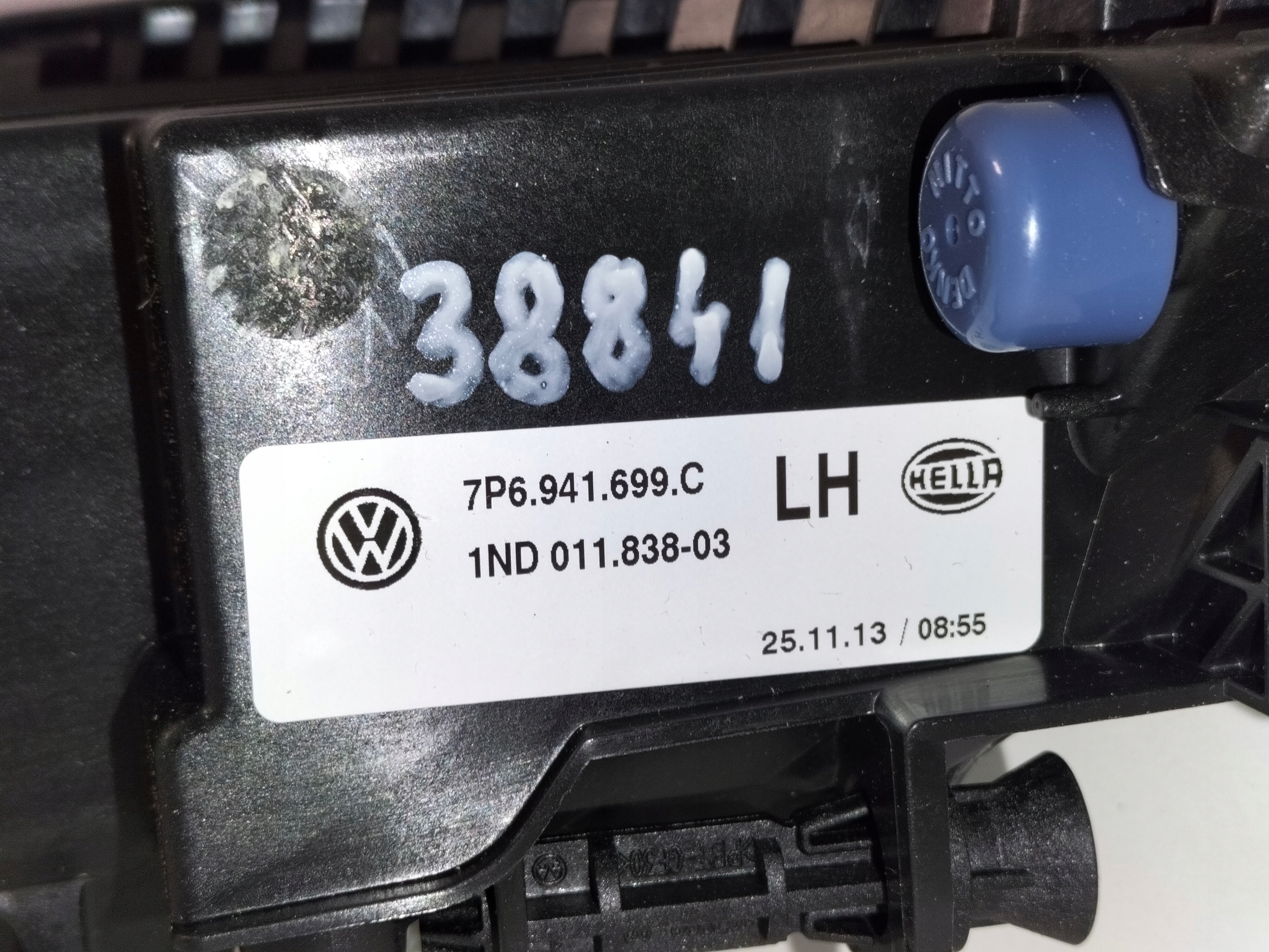 HMLOVKA ĽAVÉ SVETLO VW TOUAREG II LIFT 14-18