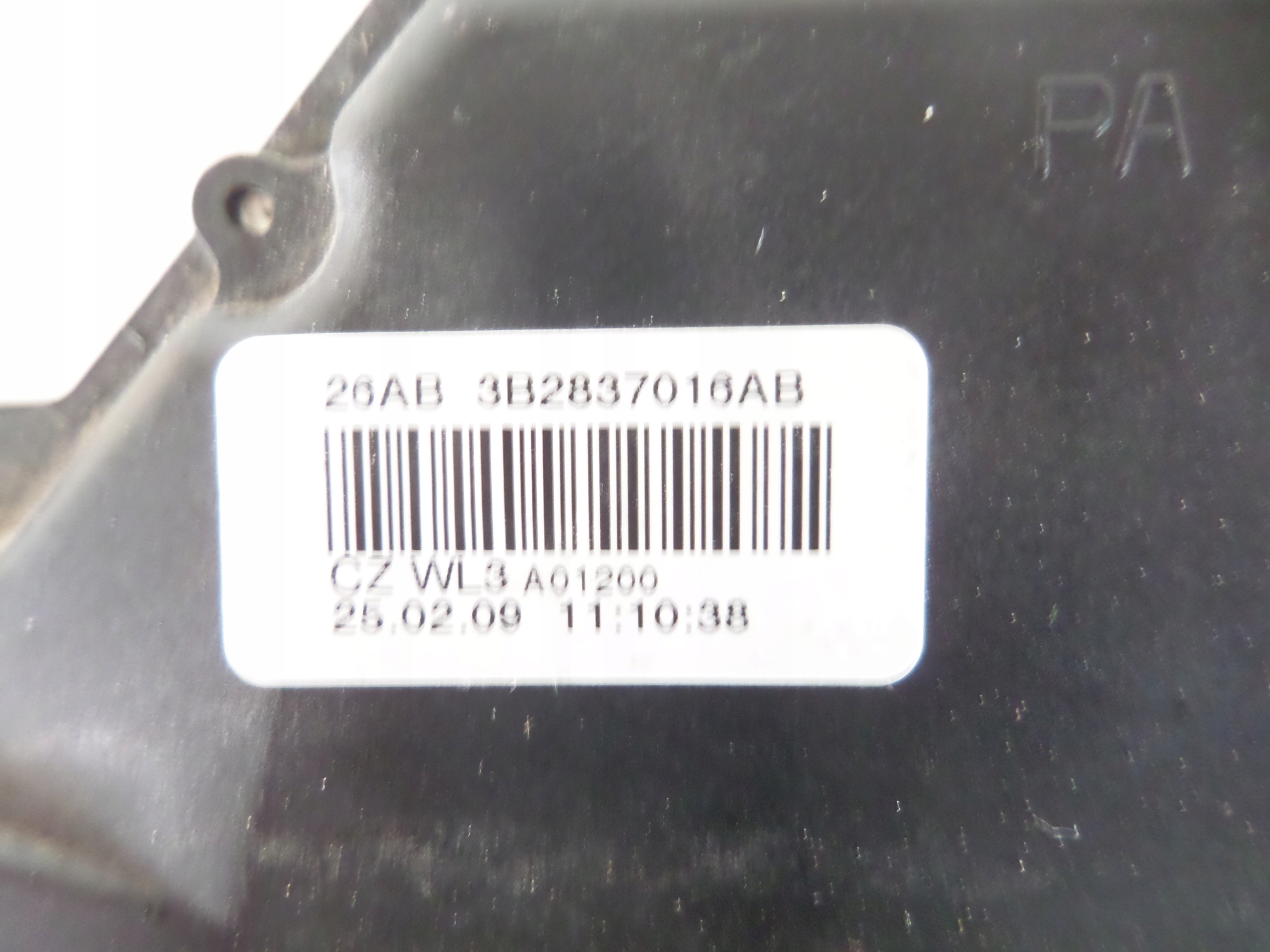 ZAMOK PRAVYCH PREDNYCH DVERI SKODA FABIA II 07-14