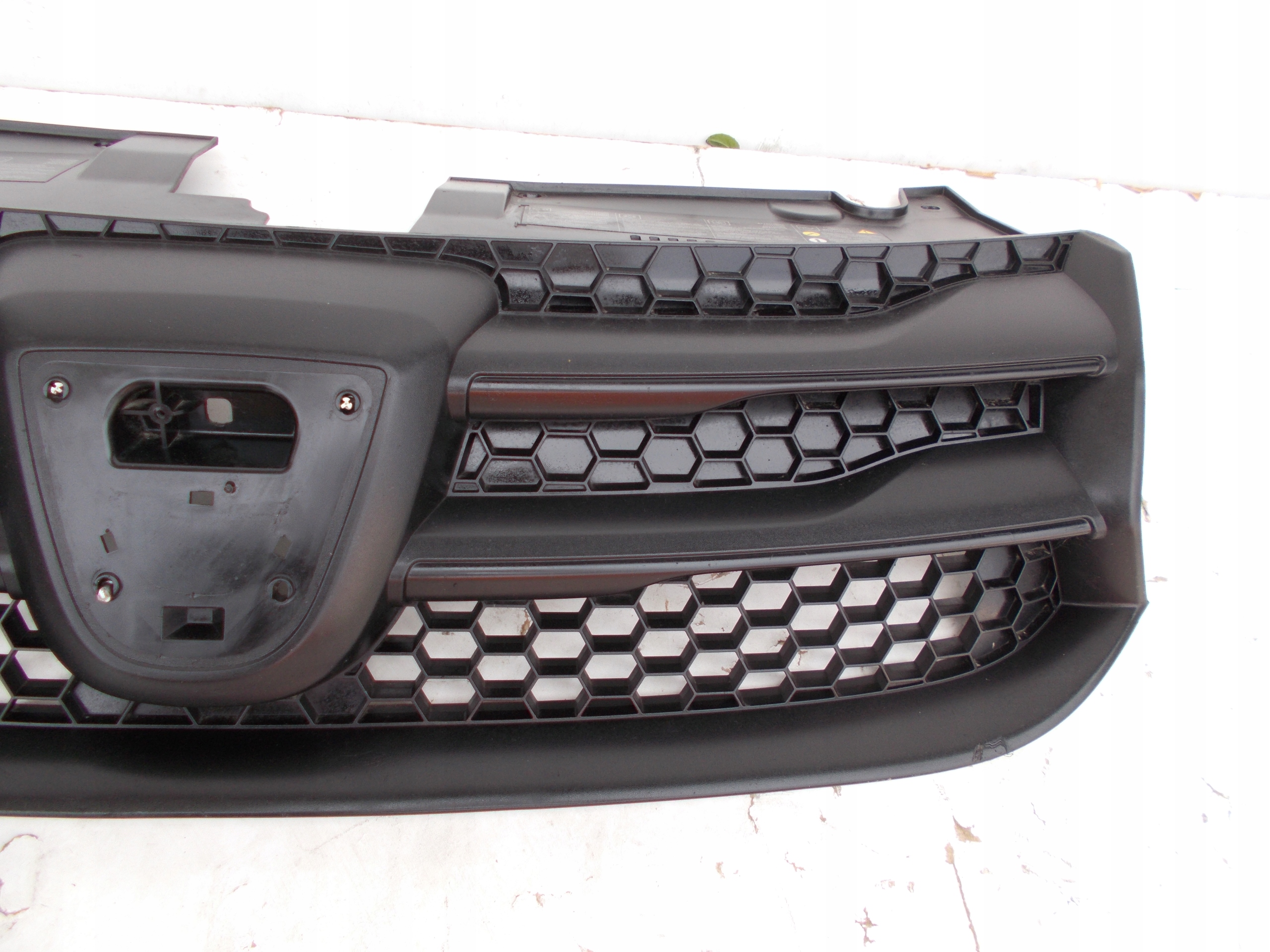 MRIEZKA LISTA DACIA SANDERO II 12-