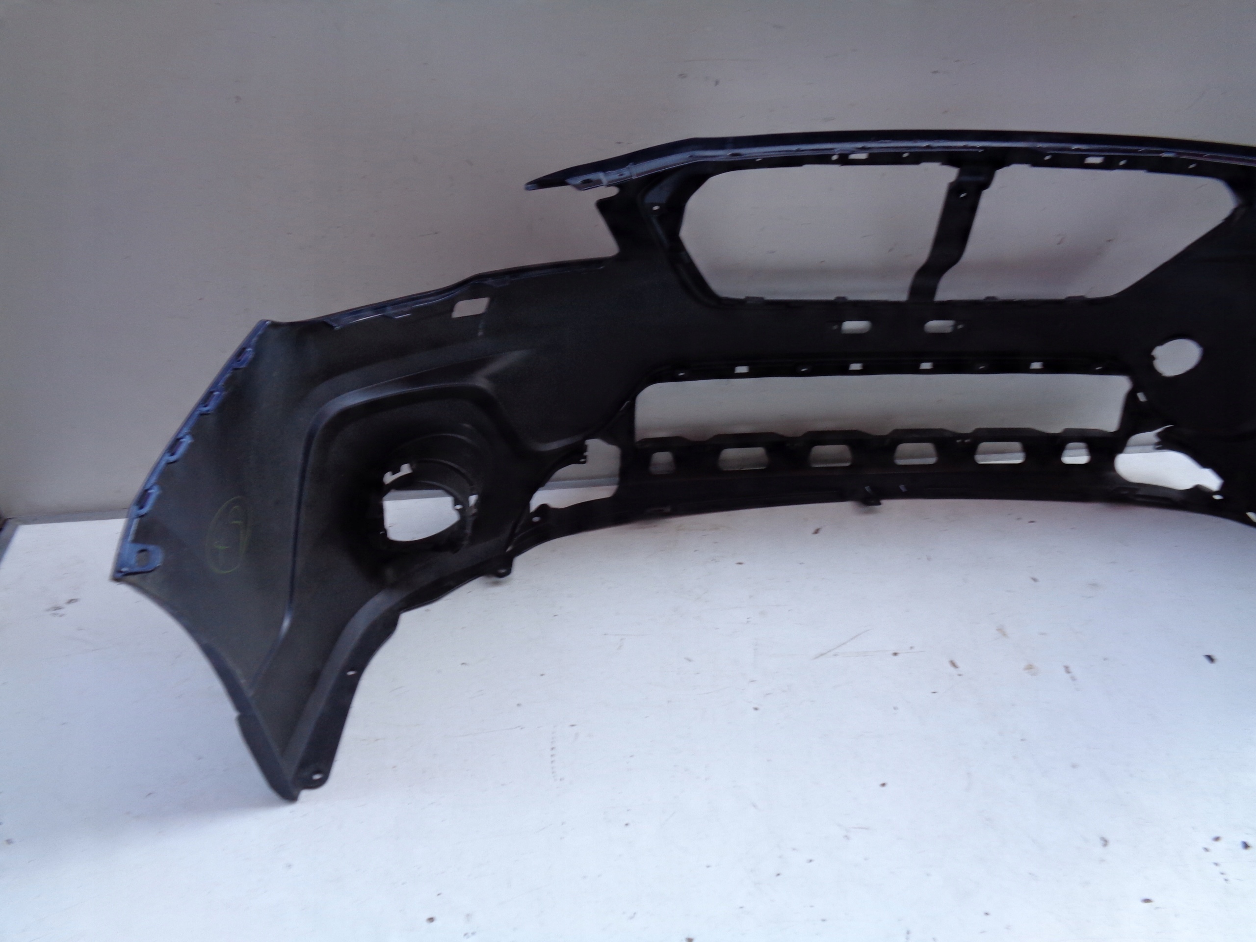 PREDNÝ NÁRAZNÍK SUBARU OUTBACK V 17- LIFT NR 36789