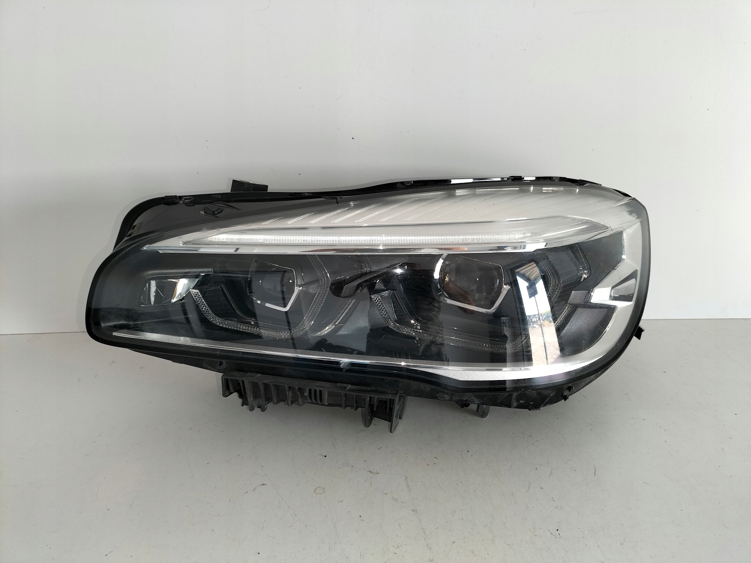 ĽAVÉ PREDNÉ PREDNÉ SVETLO BMW 2 F45 F46 LIFT 18- FULL LED