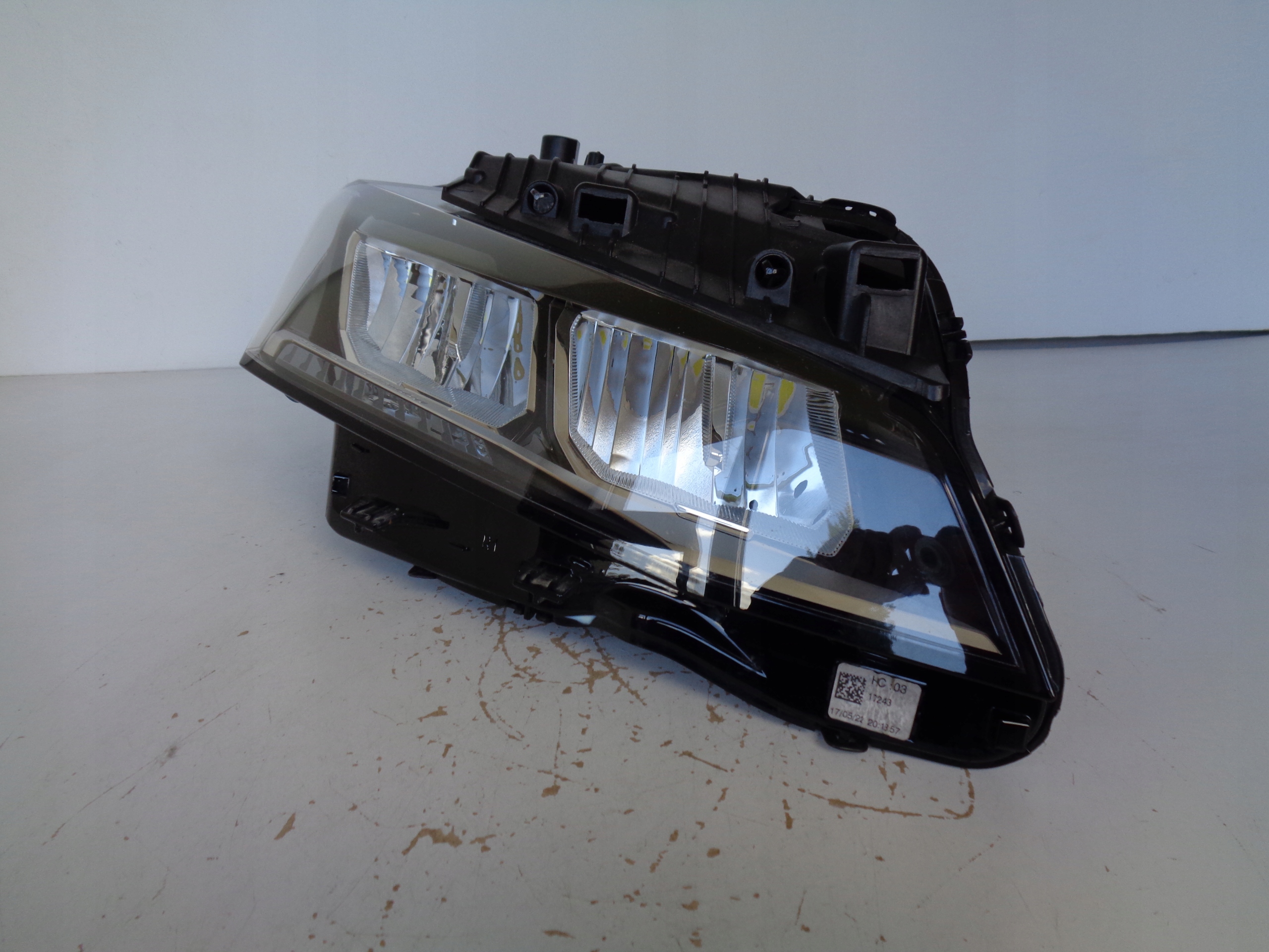 PRAVE PREDNE SVETLO PEUGEOT 308 III 22- FULL LED