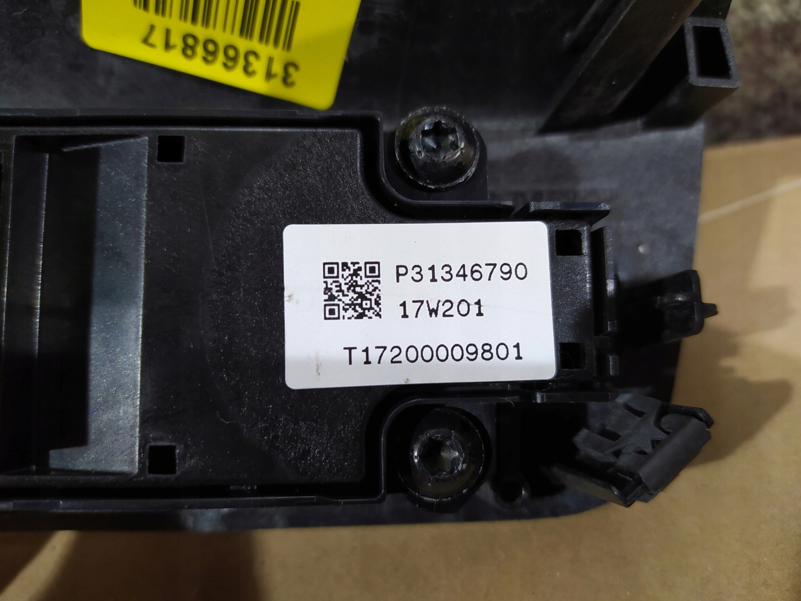 VOLVO XC90 2 II OVLADACI AUTORADIO P31346790