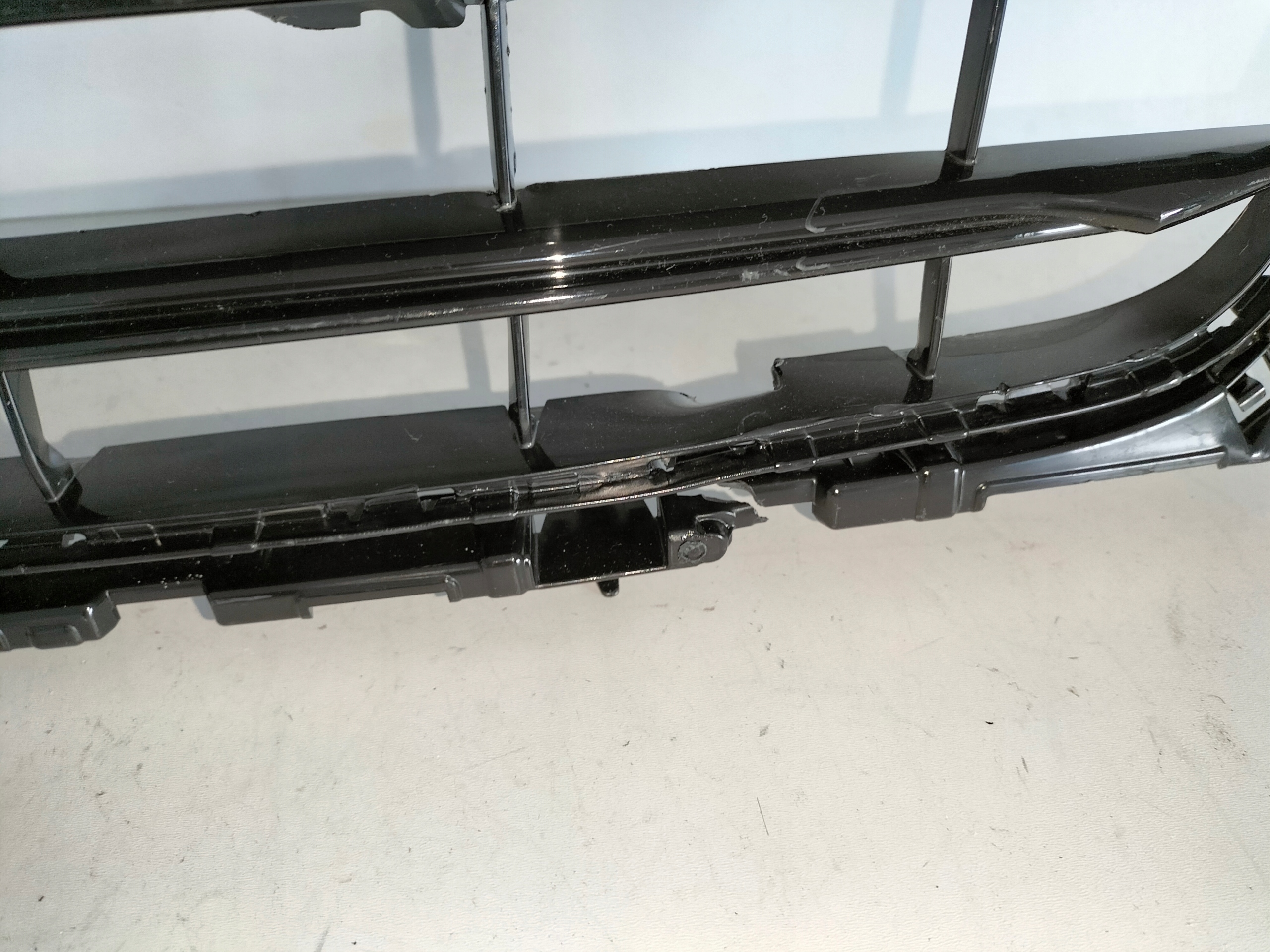 MRIEZKA LISTA AUDI A3 8V 12-16 SEDAN S3