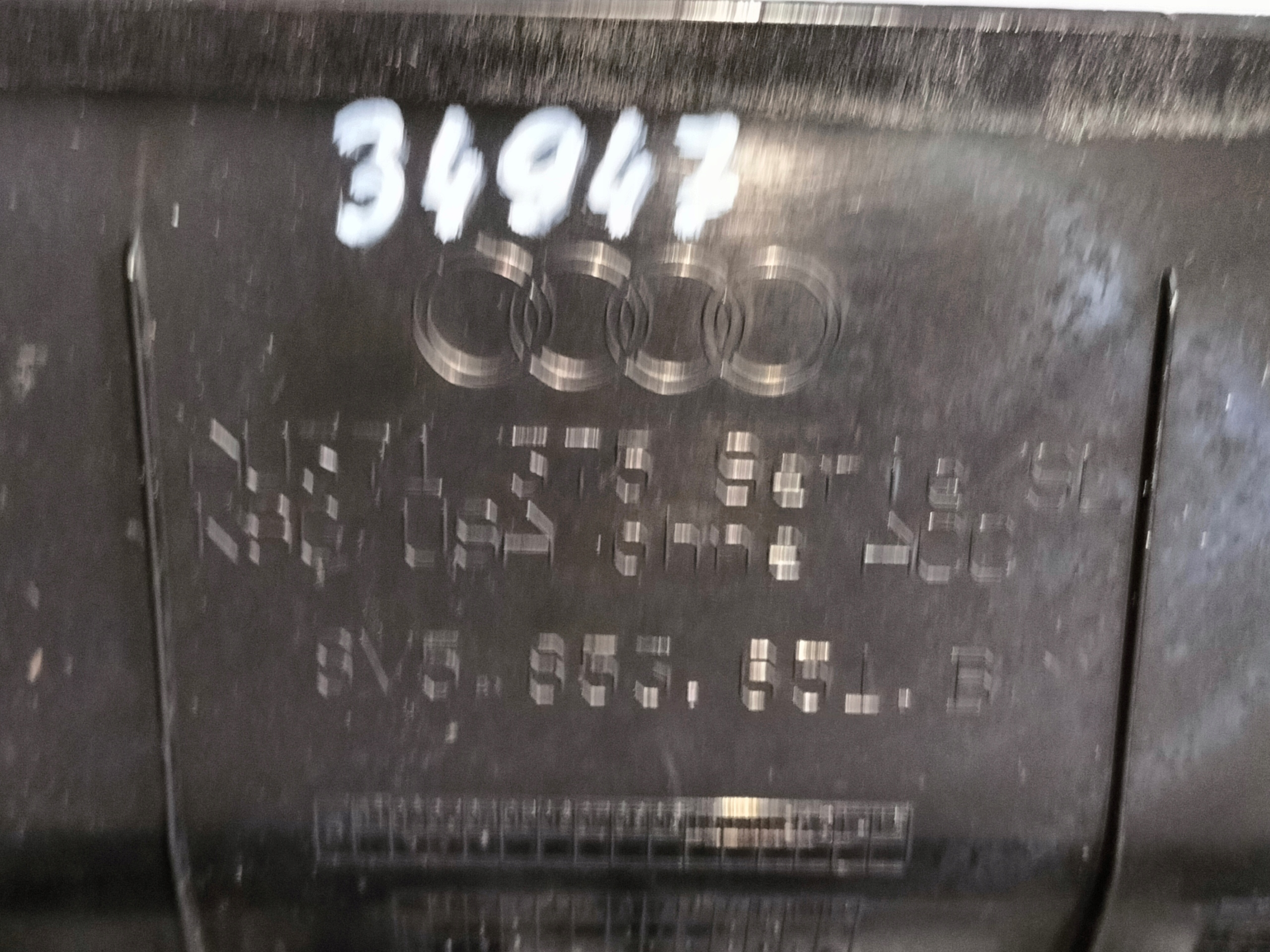 MRIEZKA LISTA AUDI A3 8V 12-16 SEDAN S3