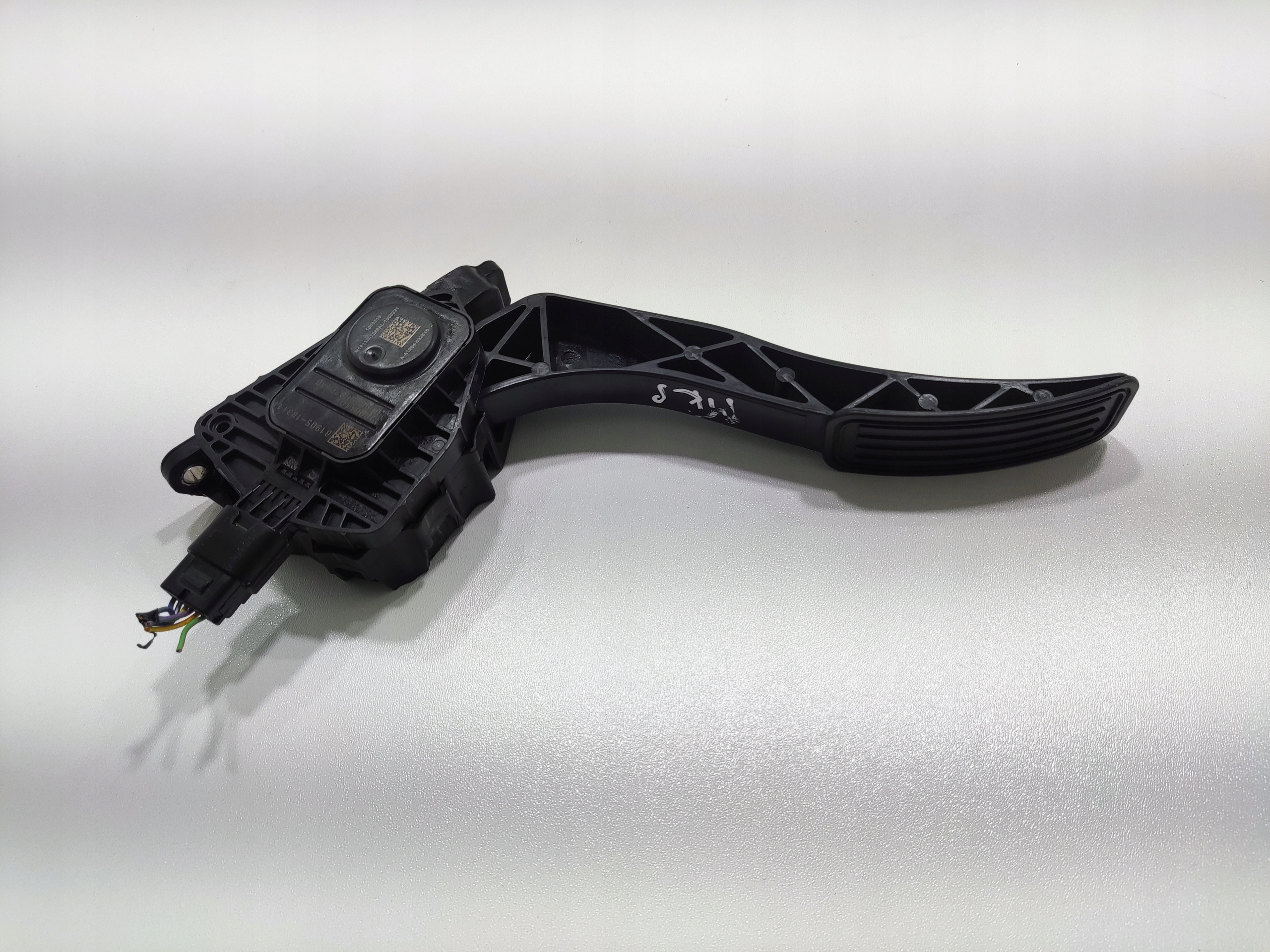PLYNOVY PEDAL FORD MONDEO MK5 DG9C-9F836-AD 2019-2022 LIFT