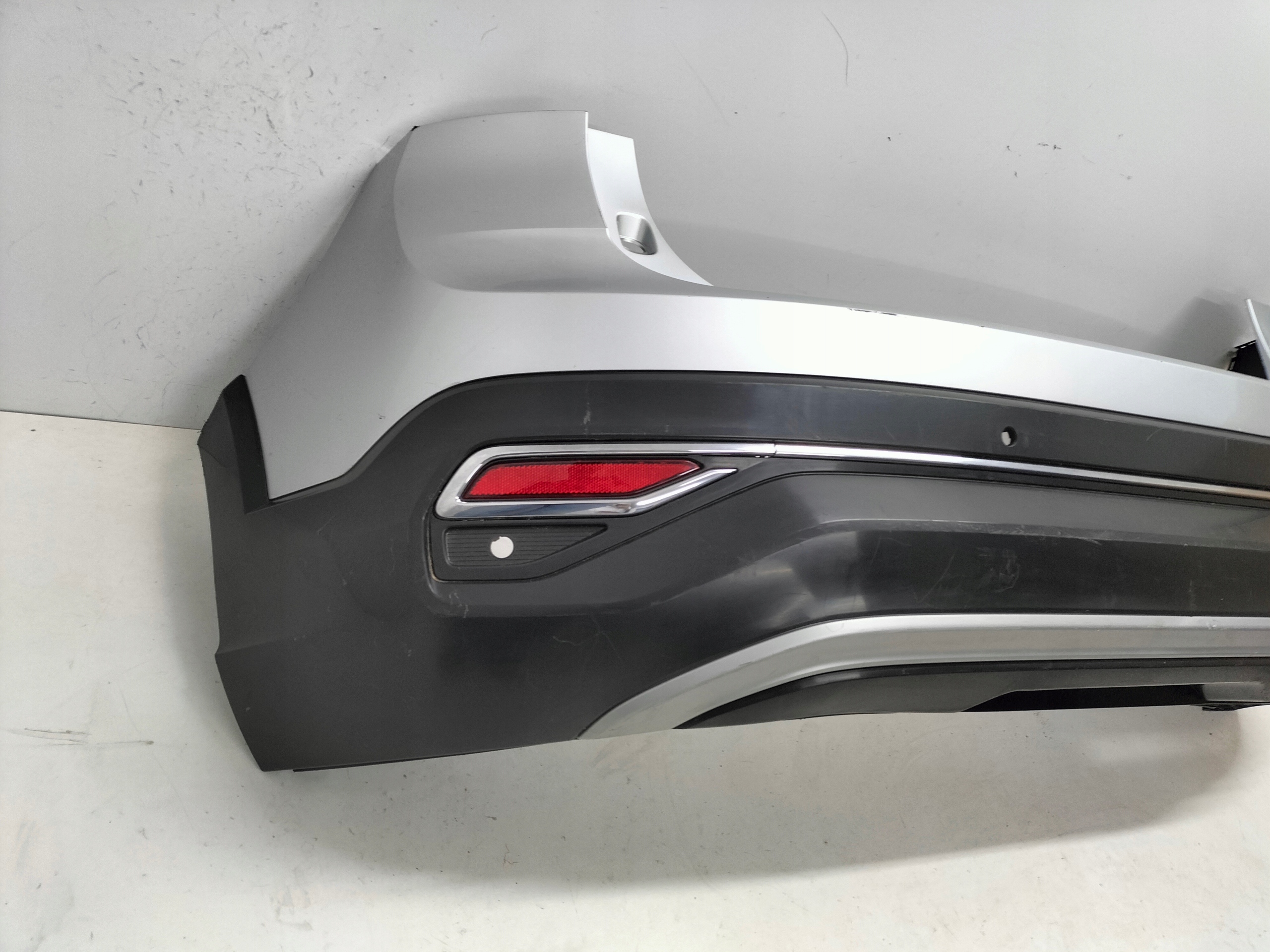 ZADNÝ NÁRAZNÍK VW TAIGO 21-