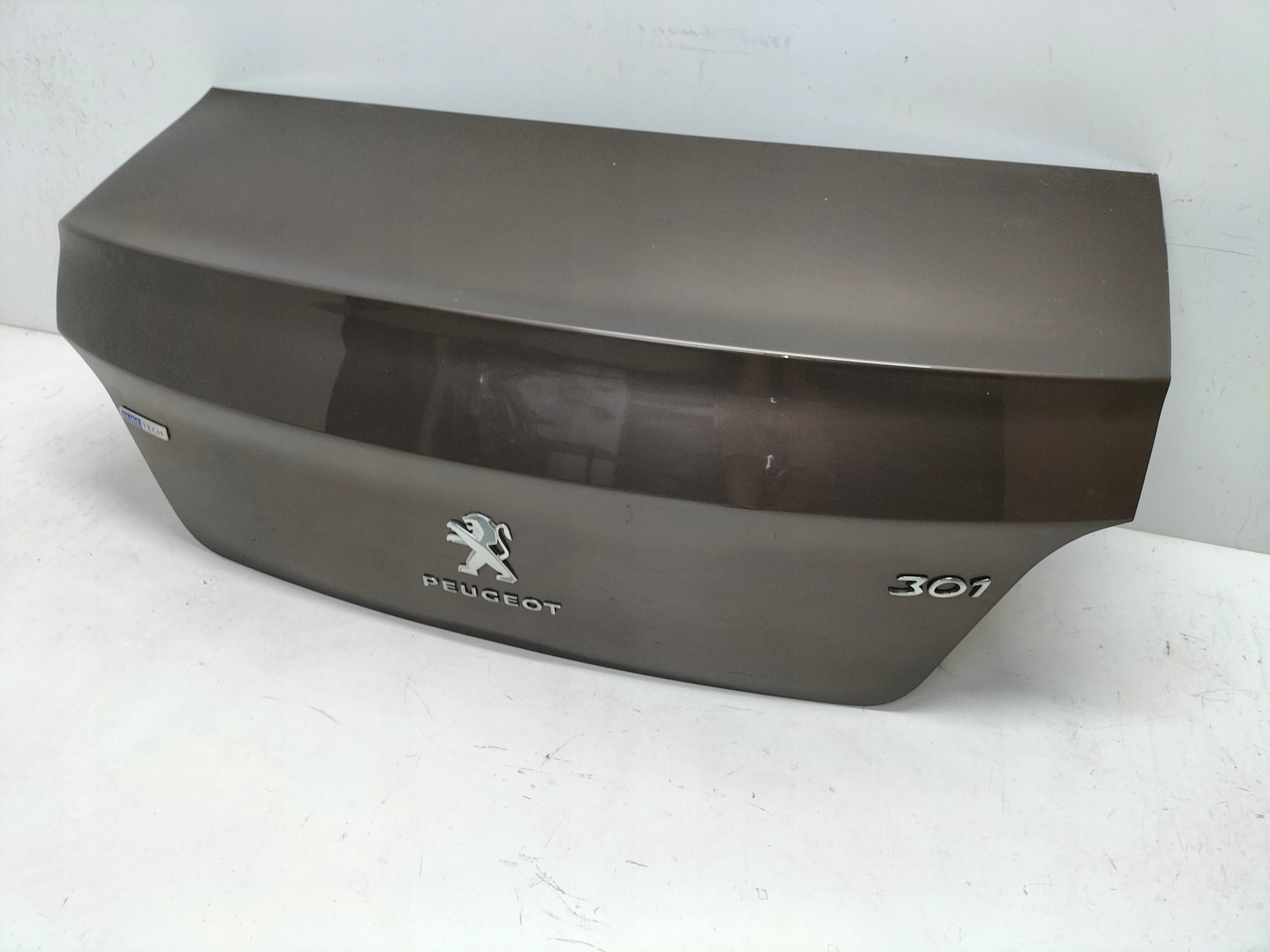 ZADNÁ KAPOTA PEUGEOT 301 13-