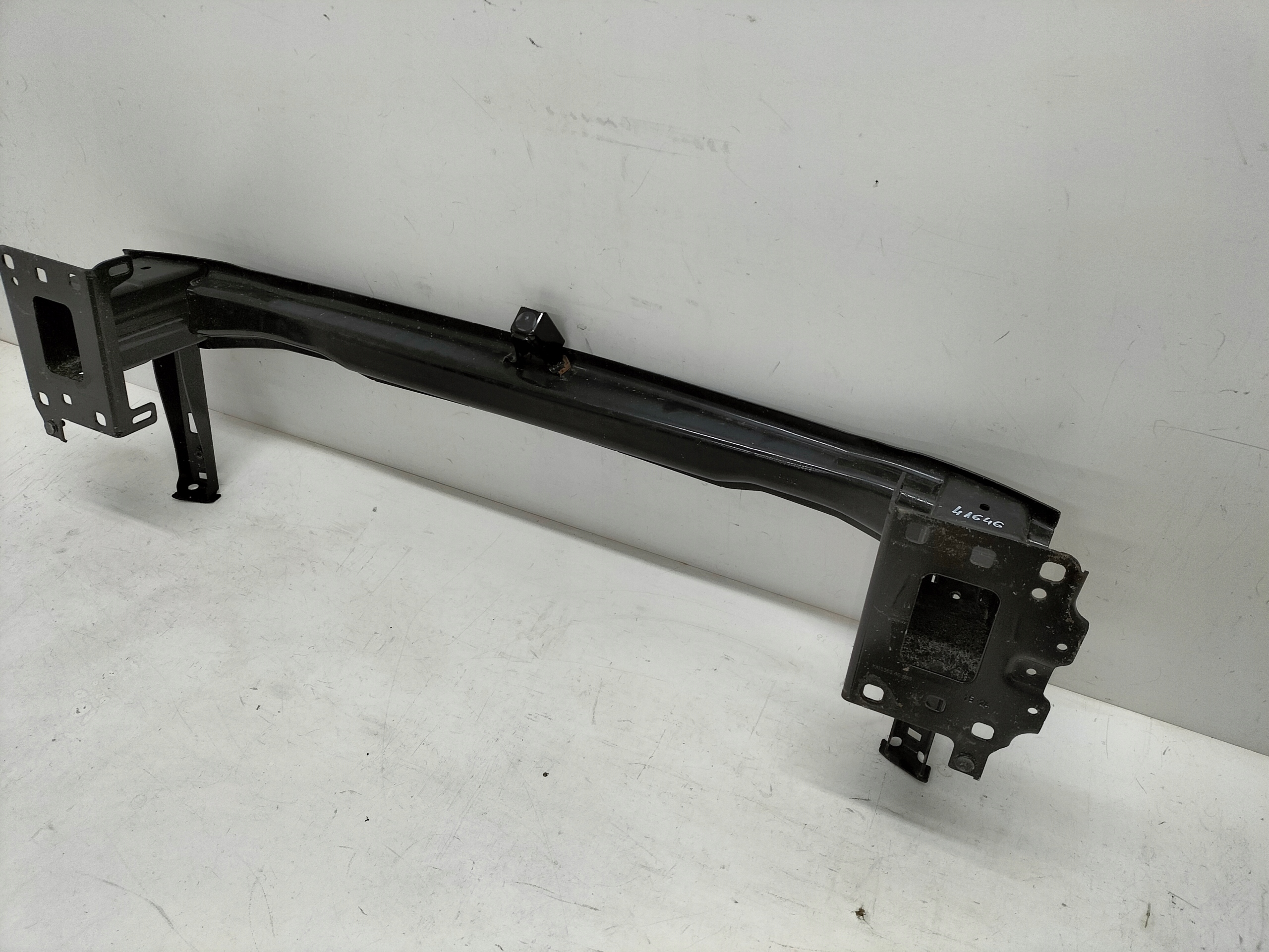 VYSTUHA PREDNEHO NARAZNIKA SKODA OCTAVIA 4 IV 19-