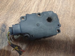 AUDI A6 C7 MOTORCEK OVLADANIA KURENIA CZ113930-0857 AUDI A6 C7 MOTORCEK OVLADANIA KURENIA CZ113930-0857