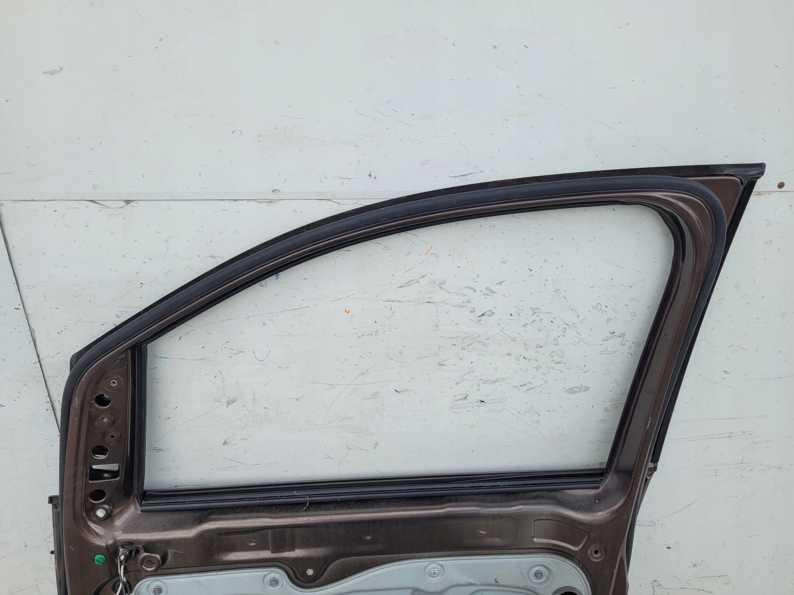 VW CADDY 03-015 PRAVE PREDNE DVERE