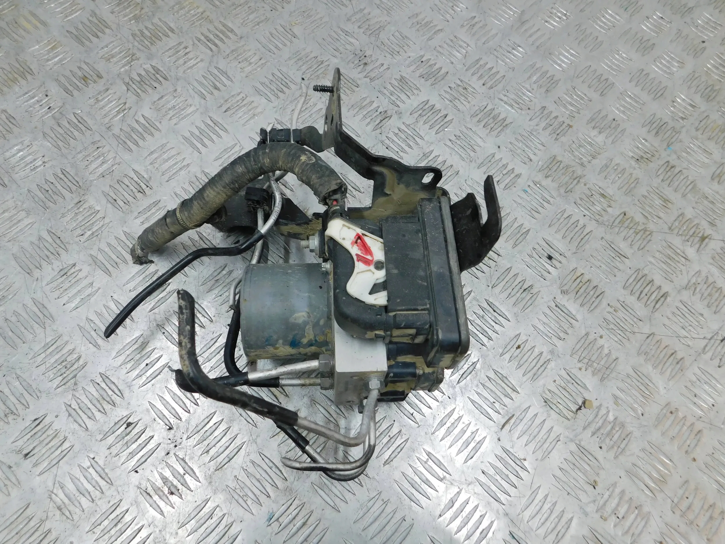 KOCKA ABS RENAULT CAPTUR II 476608568R