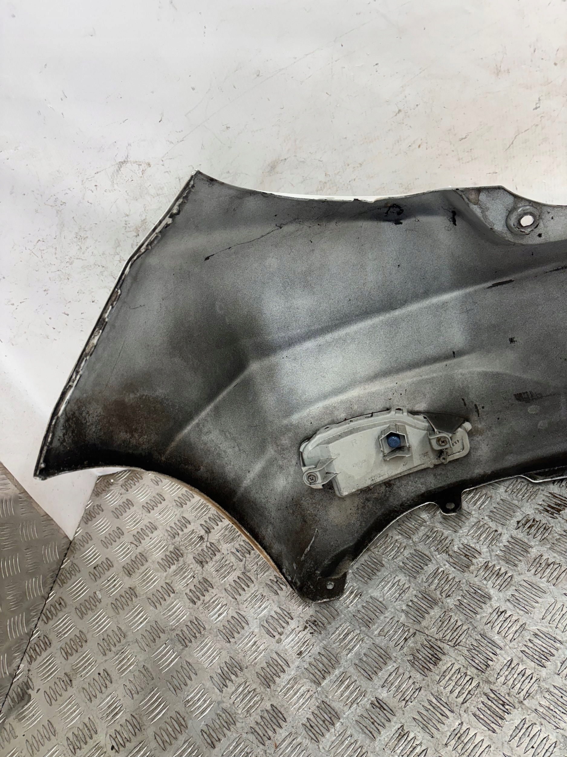 ZADNÝ NÁRAZNÍK TOYOTA YARIS III 3 11-